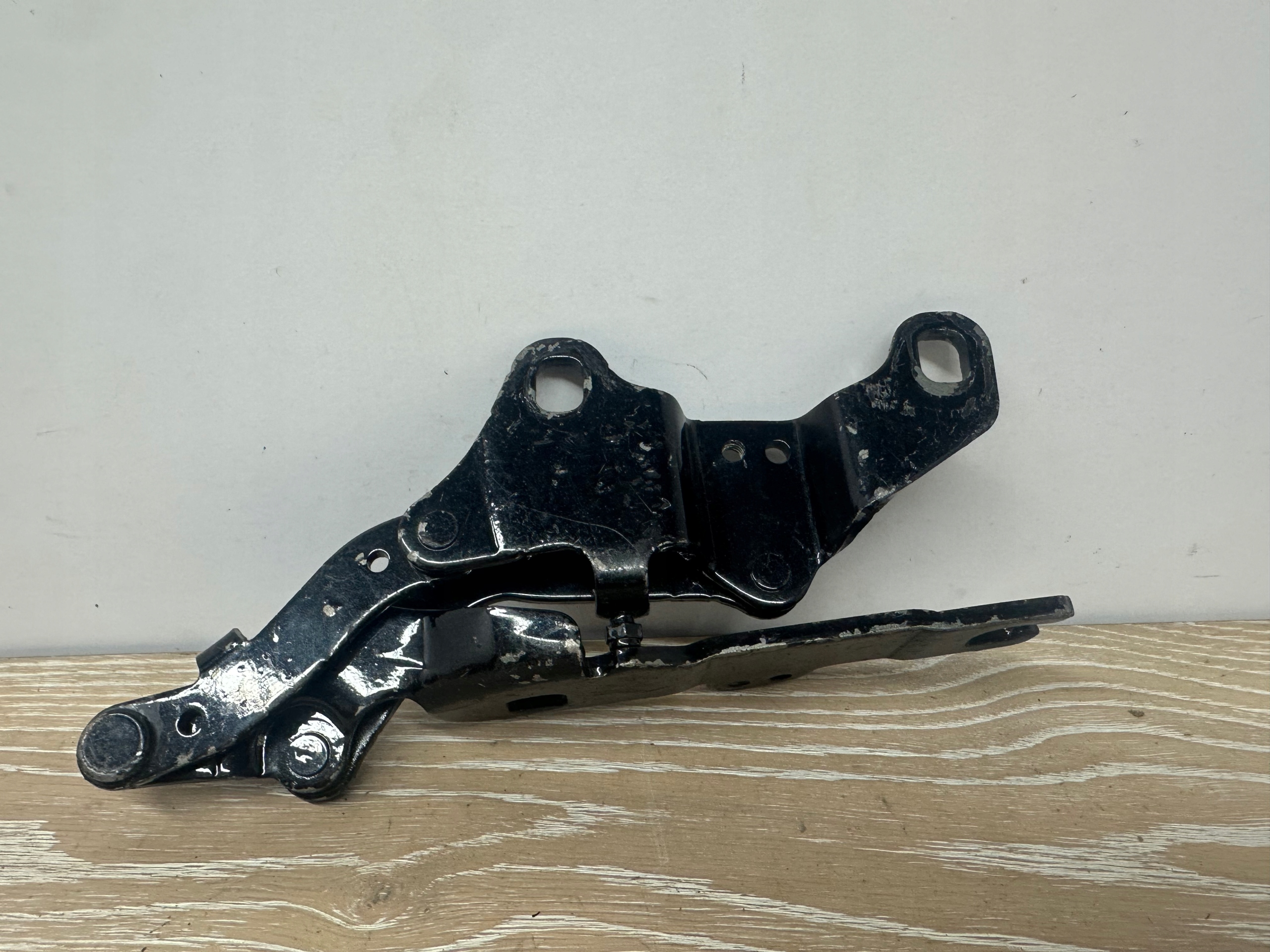 BMW 3 E90 E91 hinge bonnets left 7115263