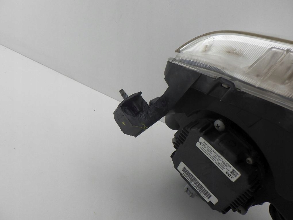 NISSAN X-TRAIL XTRAIL II T31 2007- XENON light right