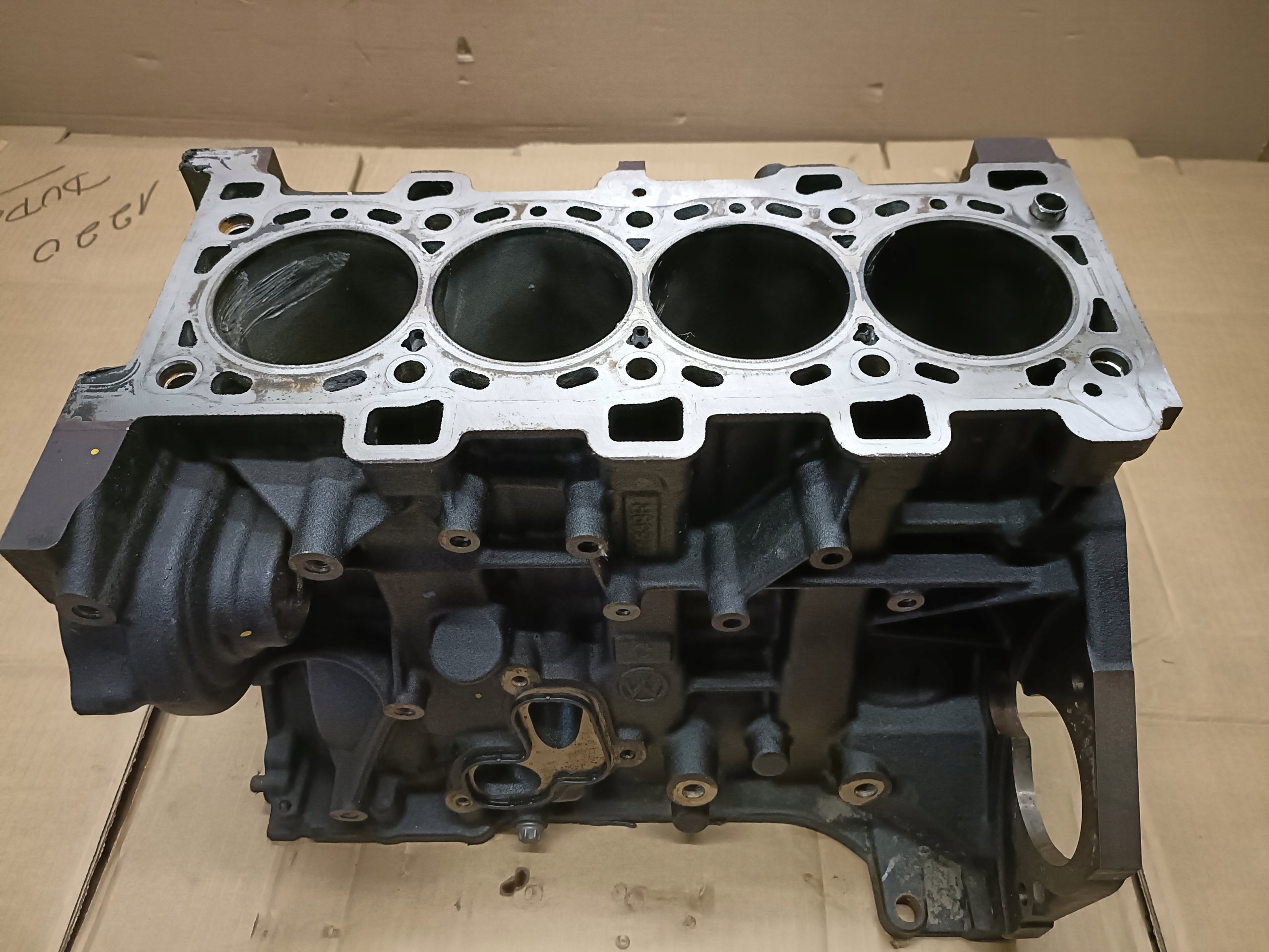 NISSAN NAVARA 2.3 YS23 E280 BLOK SILNIKA NOMINAŁ Numer katalogowy części YS23E280