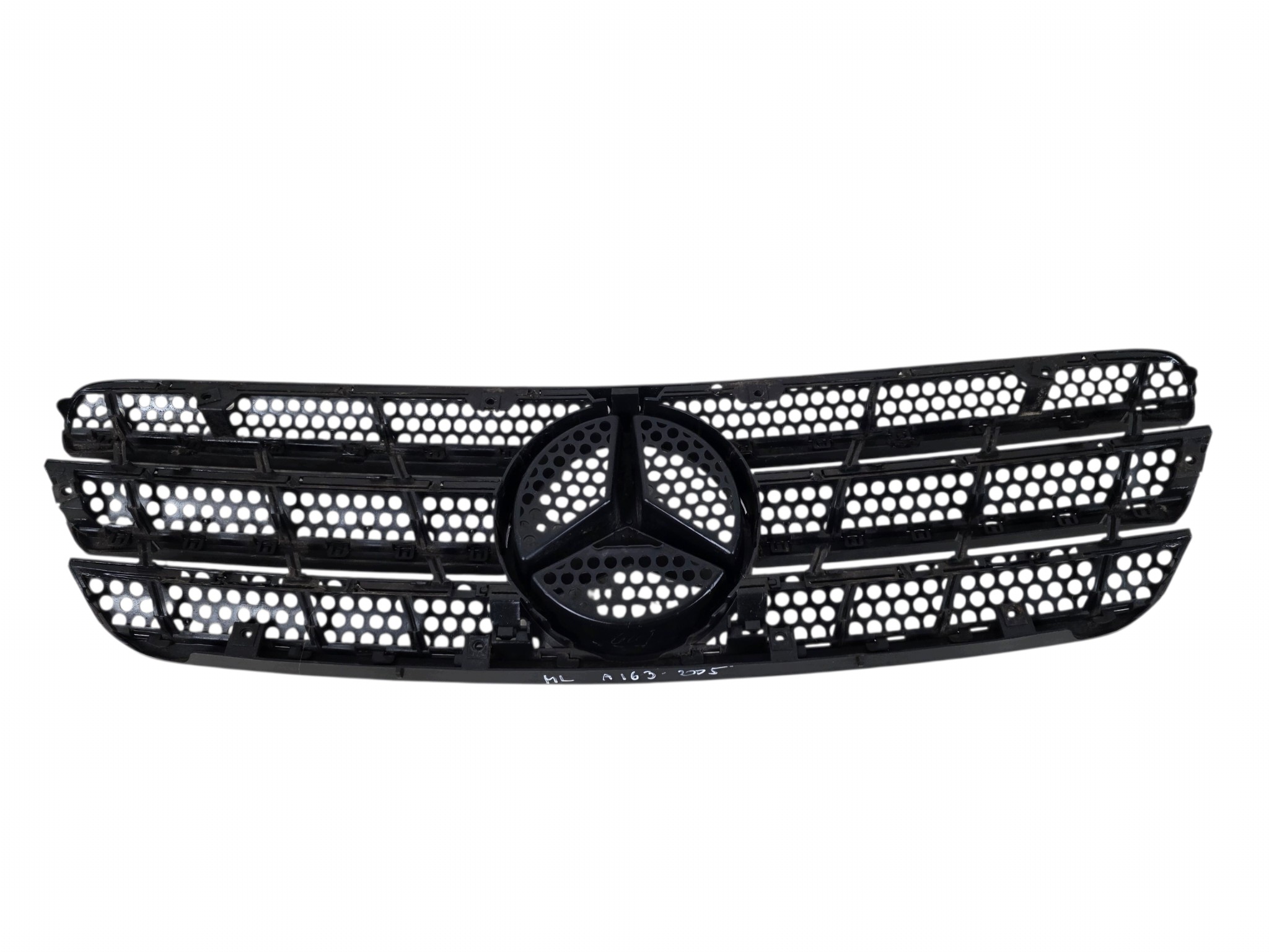 MERCEDES ML W163 grille complete original.