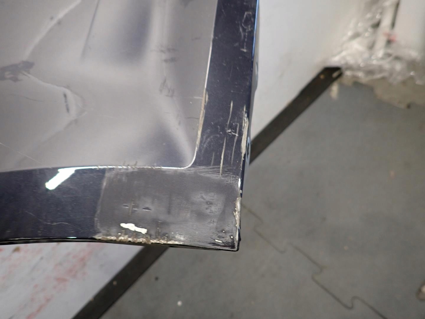 fender front front left AUDI A4 B9 2015-2019 8W