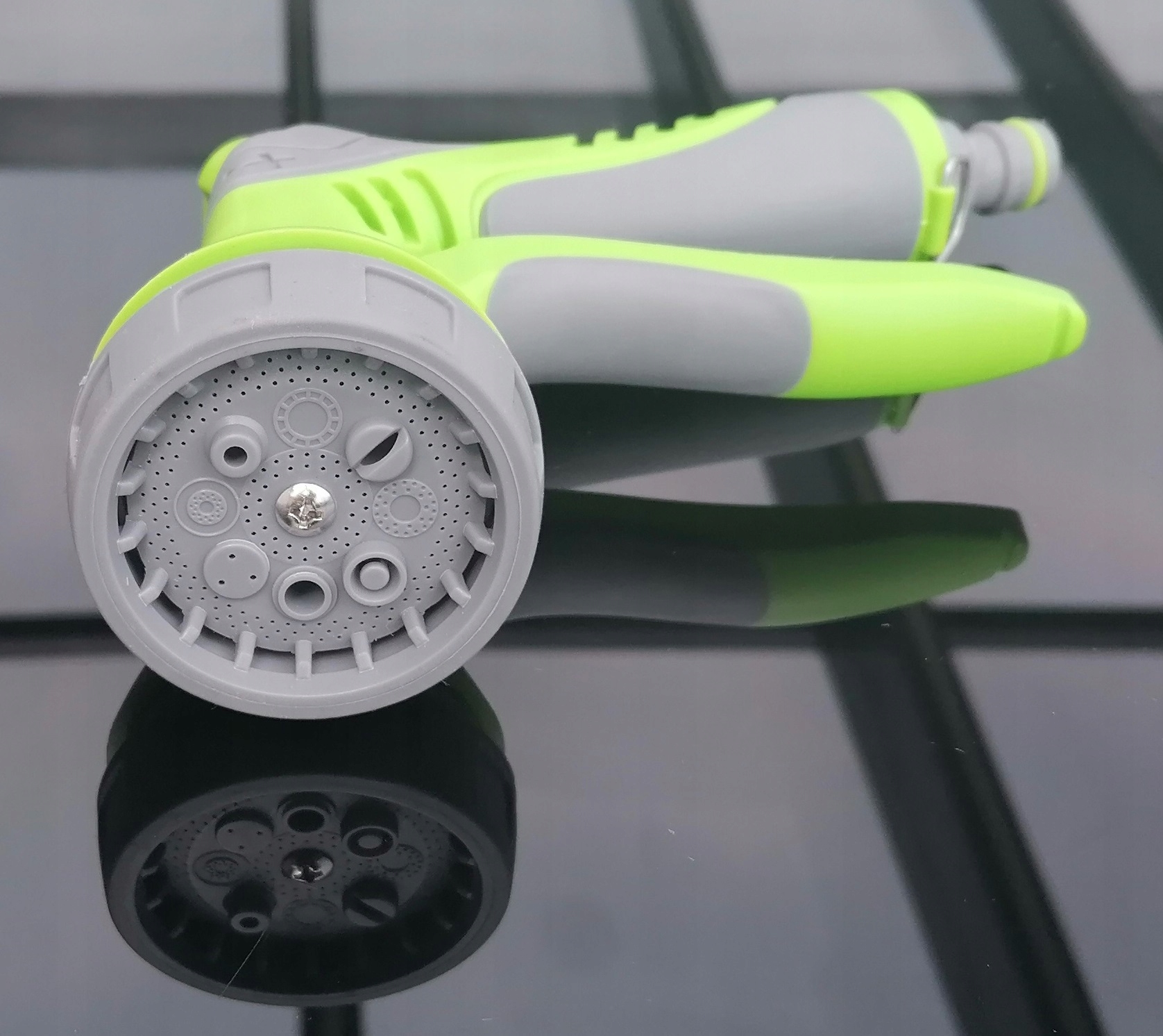 Zraszacz wahadłowy + Zraszacz ogrodowy pistoletowy Waga produktu z opakowaniem jednostkowym 0.6 kg