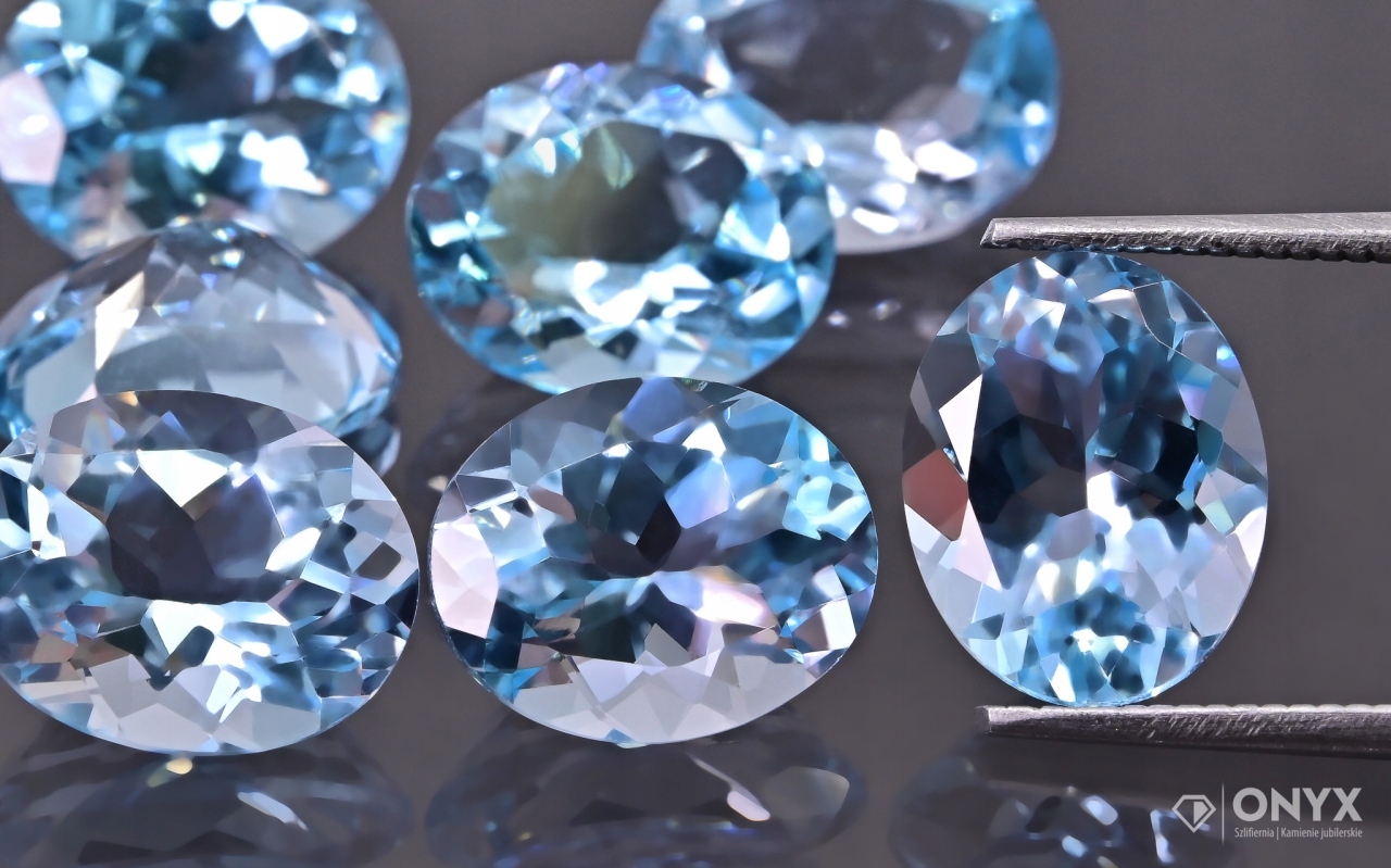 Topaz Sky Blue fazetovaný ovál 10x8 mm