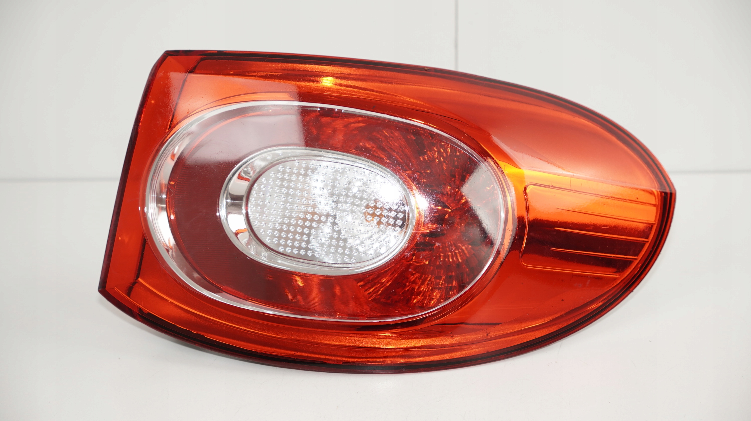 фонарь задний правый vw Tiguan I 07-11R^