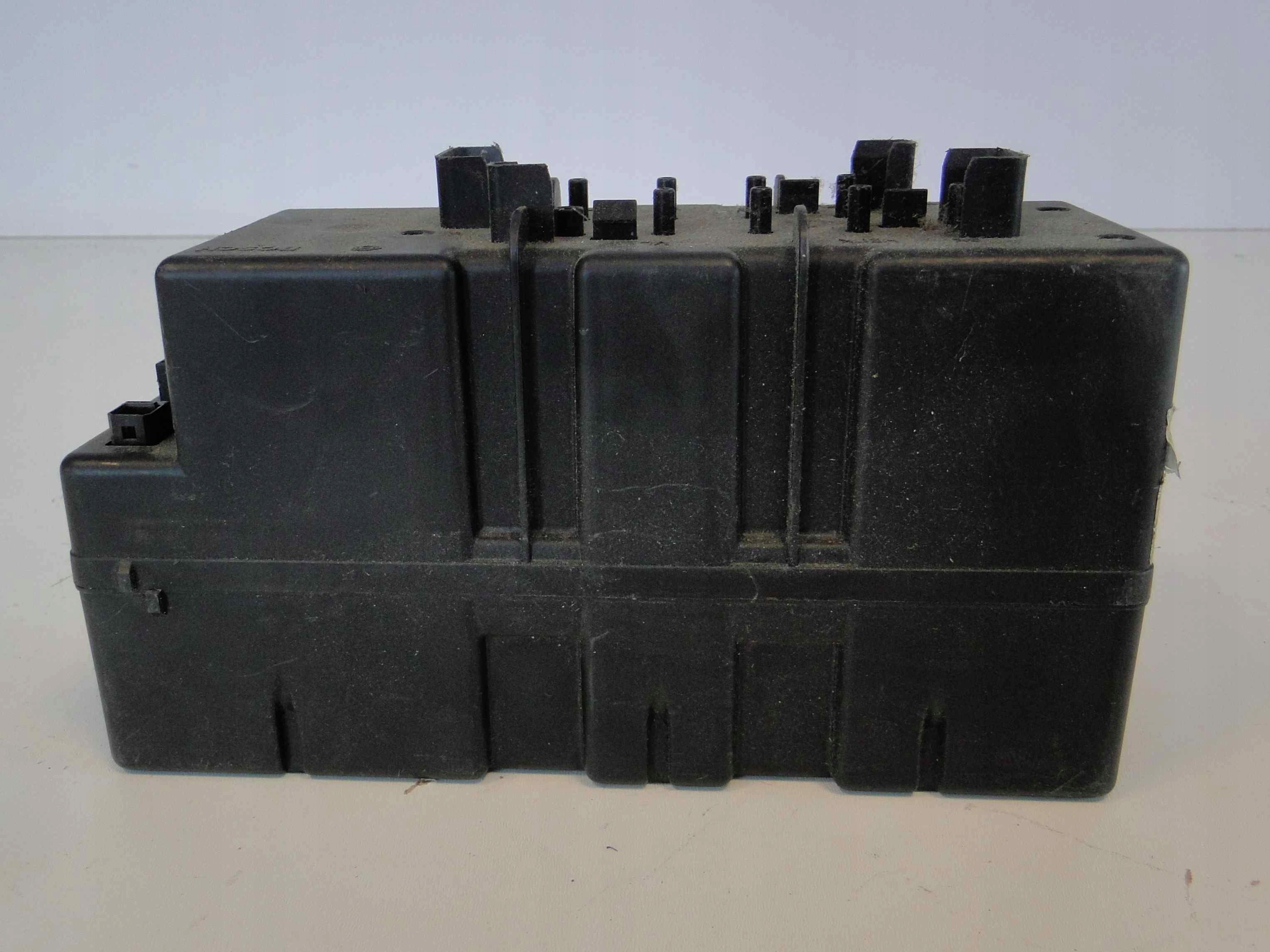 MERCEDES SL R230 230 POMPKA CENTRALNEGO ZAMKA Producent części Mercedes-Benz OE