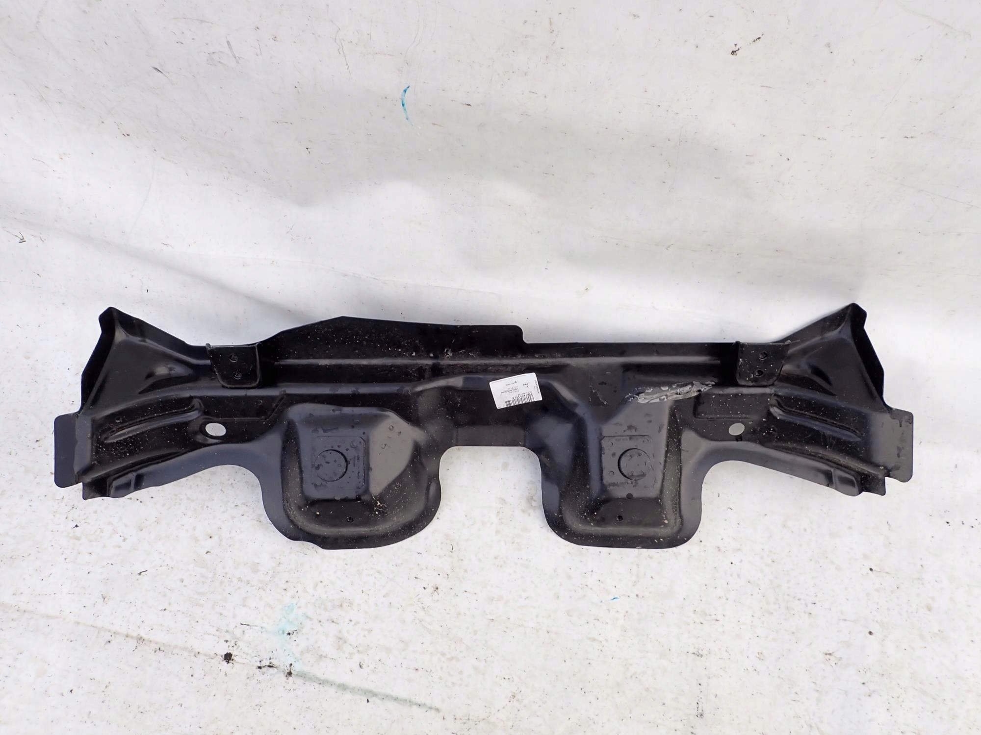 VW JETTA VII 7 18-> BURTA bar, wall rear part