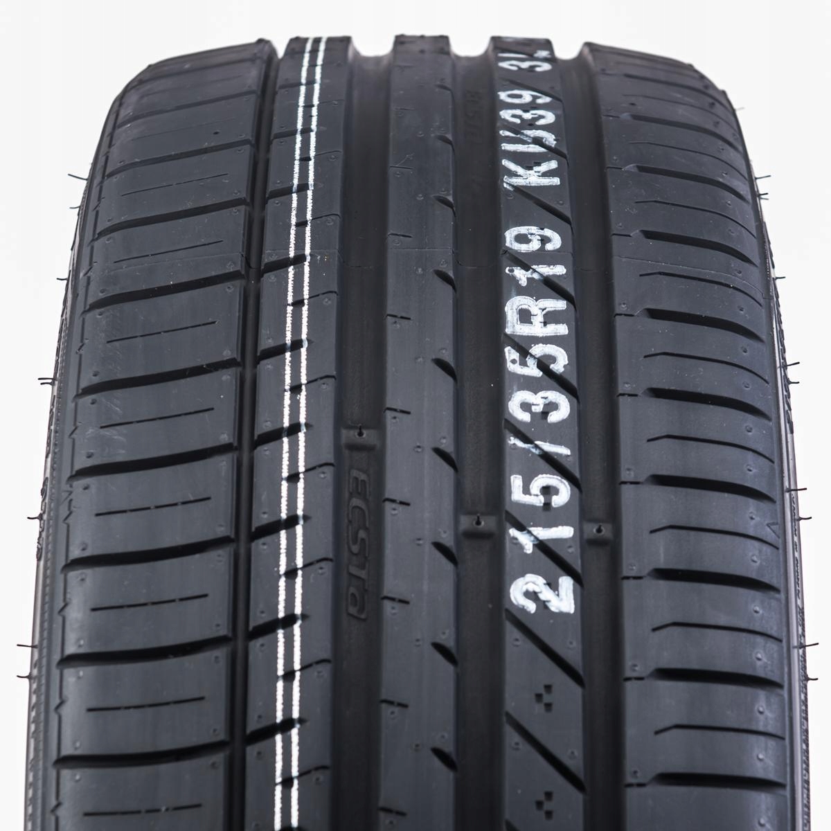 1x Letní Pneumatika 235/40R19 Kumho Ecsta PS71 Ev 96W