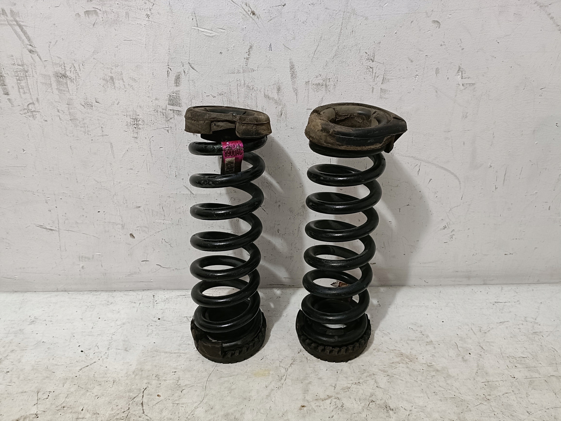 DODGE CHARGER 2019- spring rear part rear left = right 05168900AC