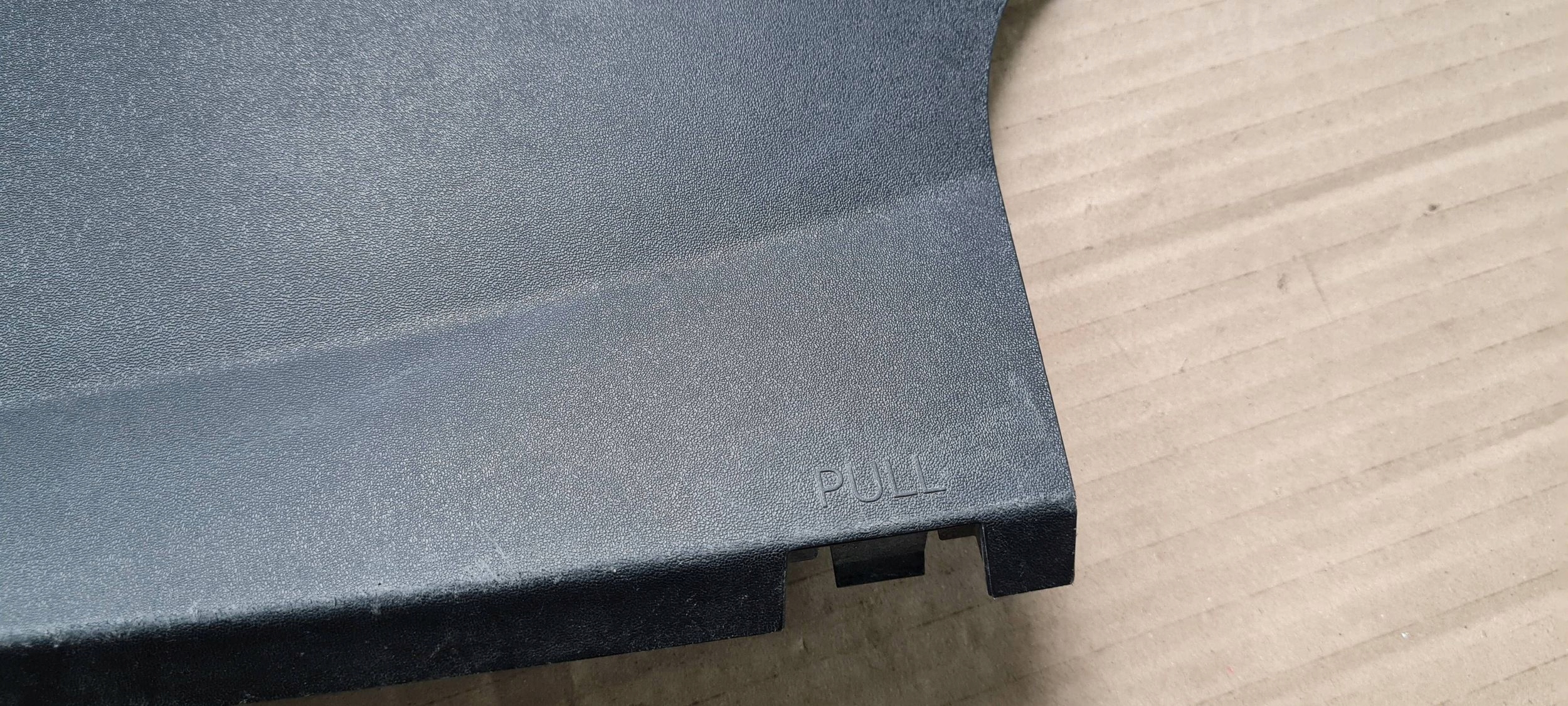 SQ8 4M RSQ8 Q8 cover cap under the window 4M8819447