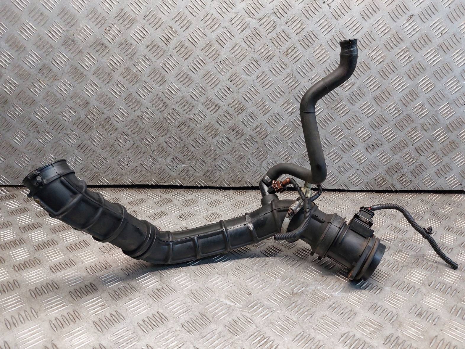 pipe air hose flow meter VOLVO V40 and 617210