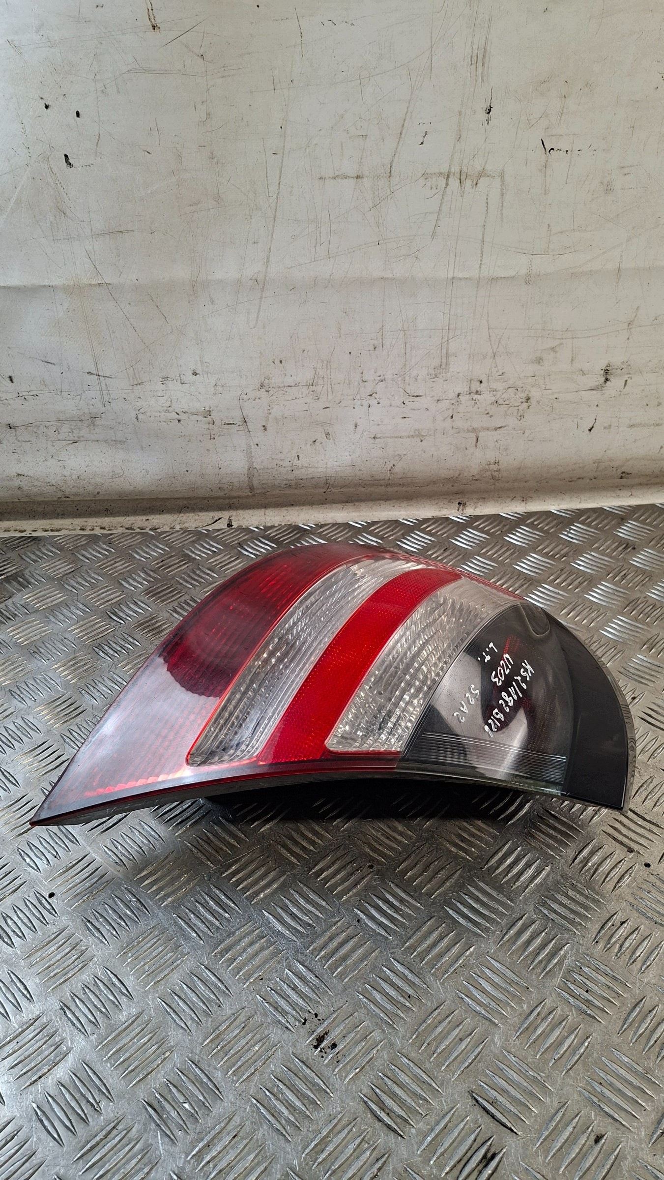 light left rear part MERCEDES W203 COUPE