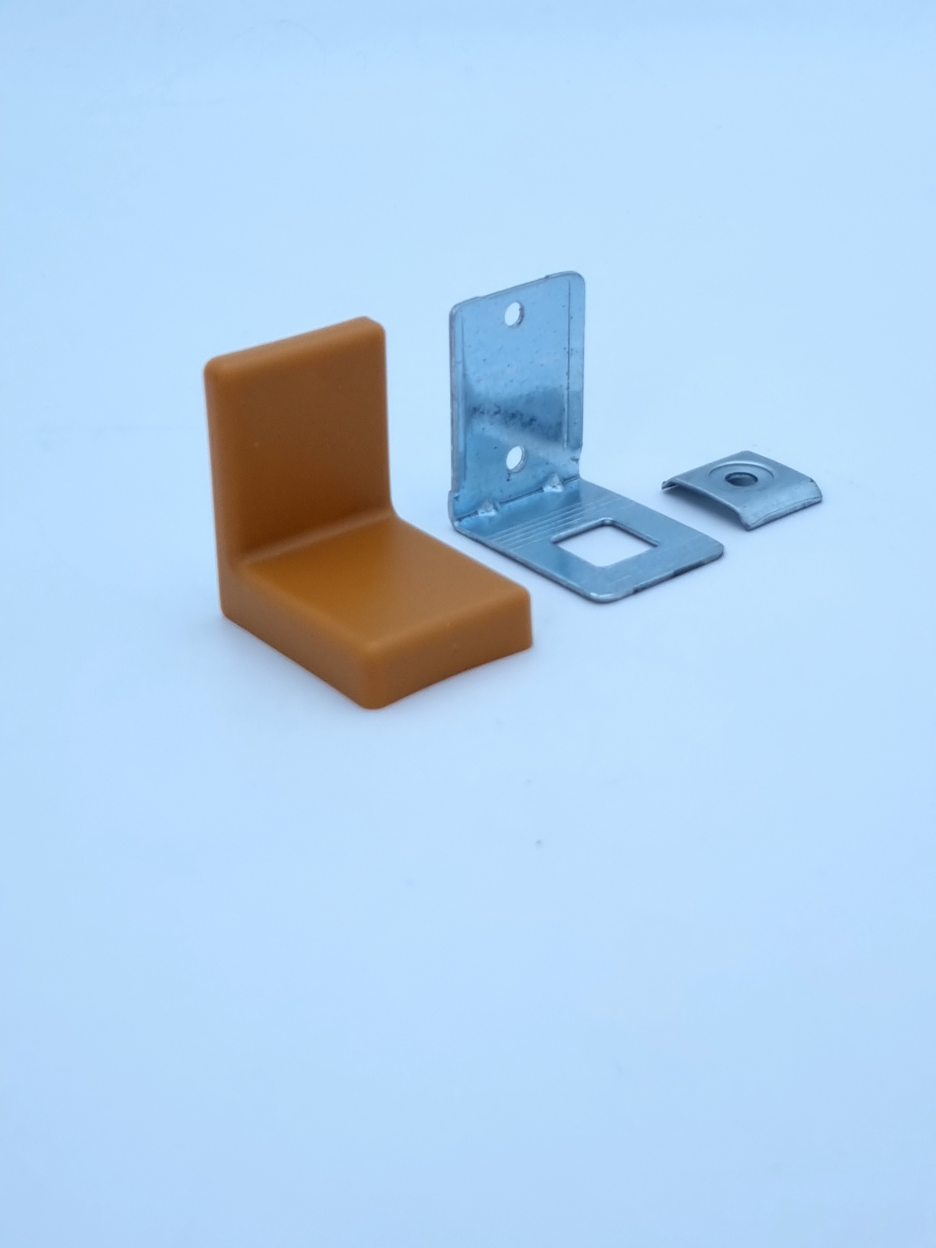 ZAWIESZKA MEBLOWA SŁOWACKA OLCHA 100szt Marka DC