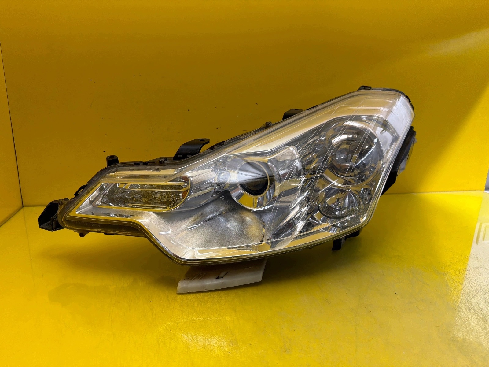 light left front Citroen C-Crosser Xenon 2007-2012