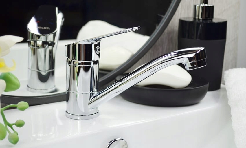 Zestaw łazienkowy bateria umywalkowa wannowe SOTBE Marka Sotbe