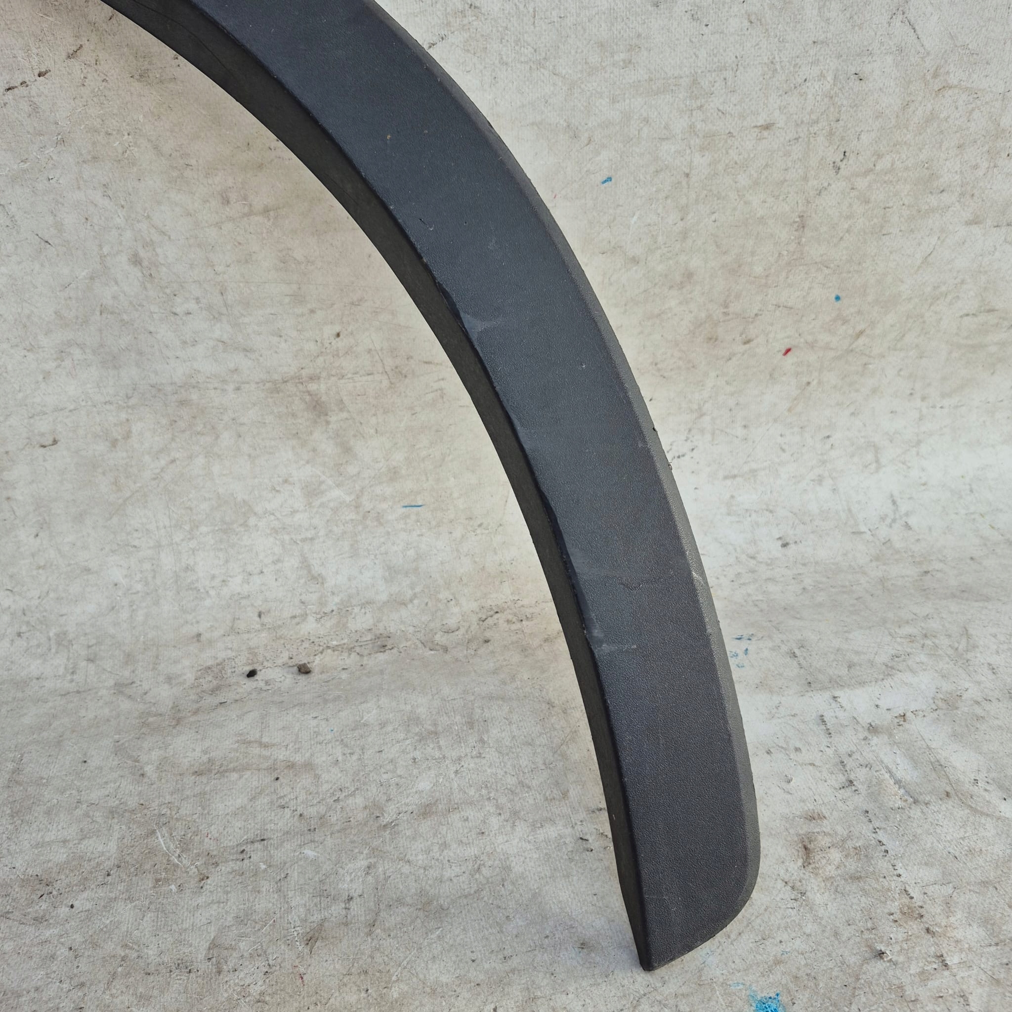 AUDI Q3 and 1 8U 11-18 moulding cap right front