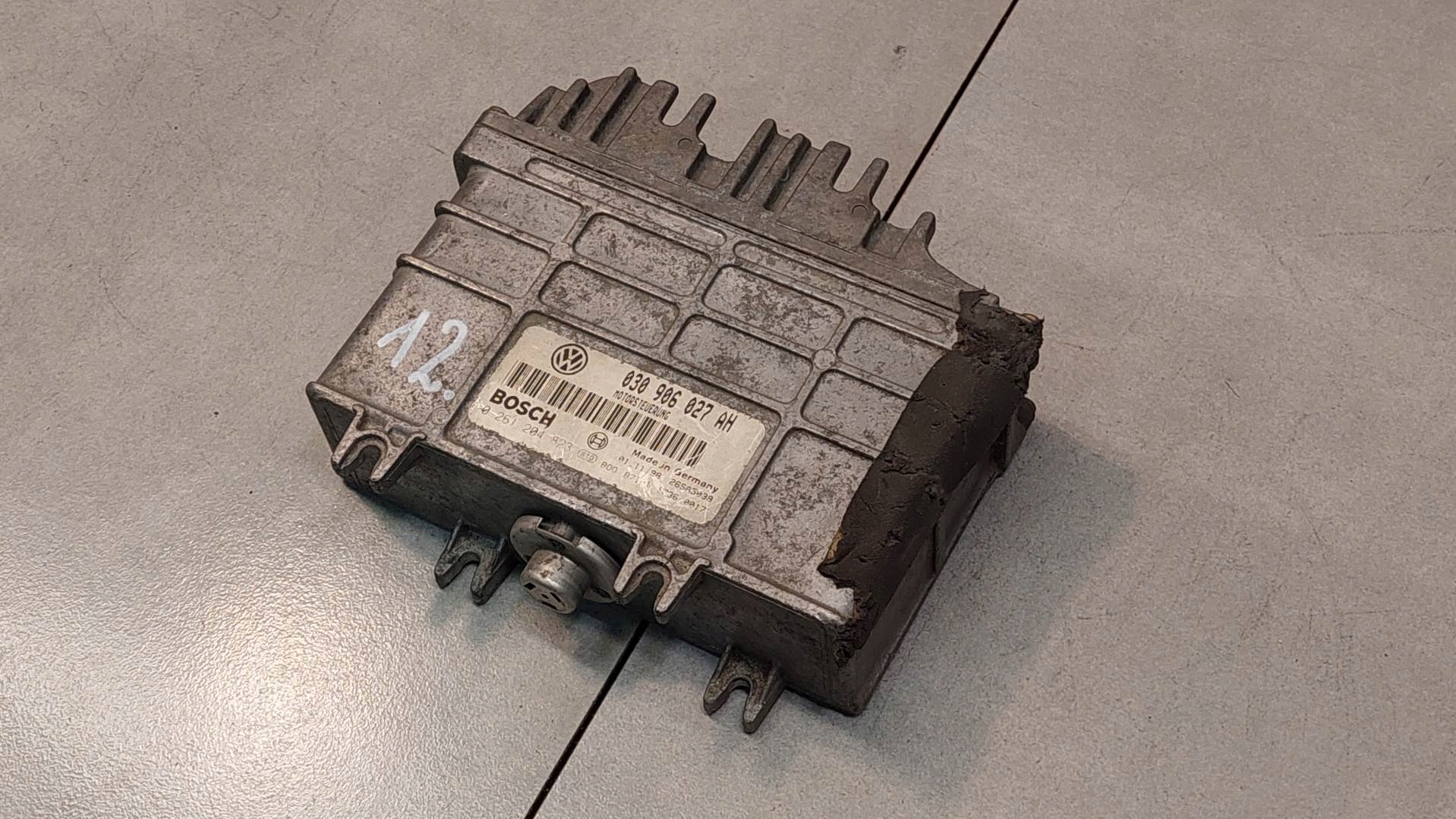 control unit of the engine SEAT AROSA 1.0 030906027AH