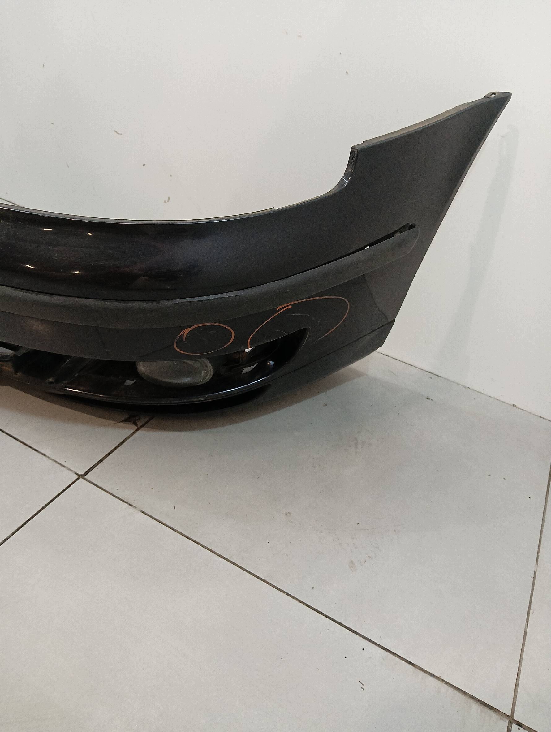 nárazník předek cerný TOLEDO II mlhovky Seat Leon a (1999-2006)