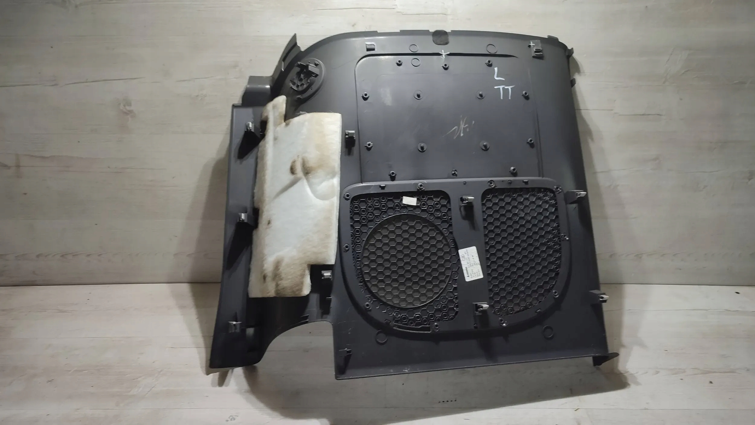 Audi TT 8J 13r 2.0tdi rear part side left side