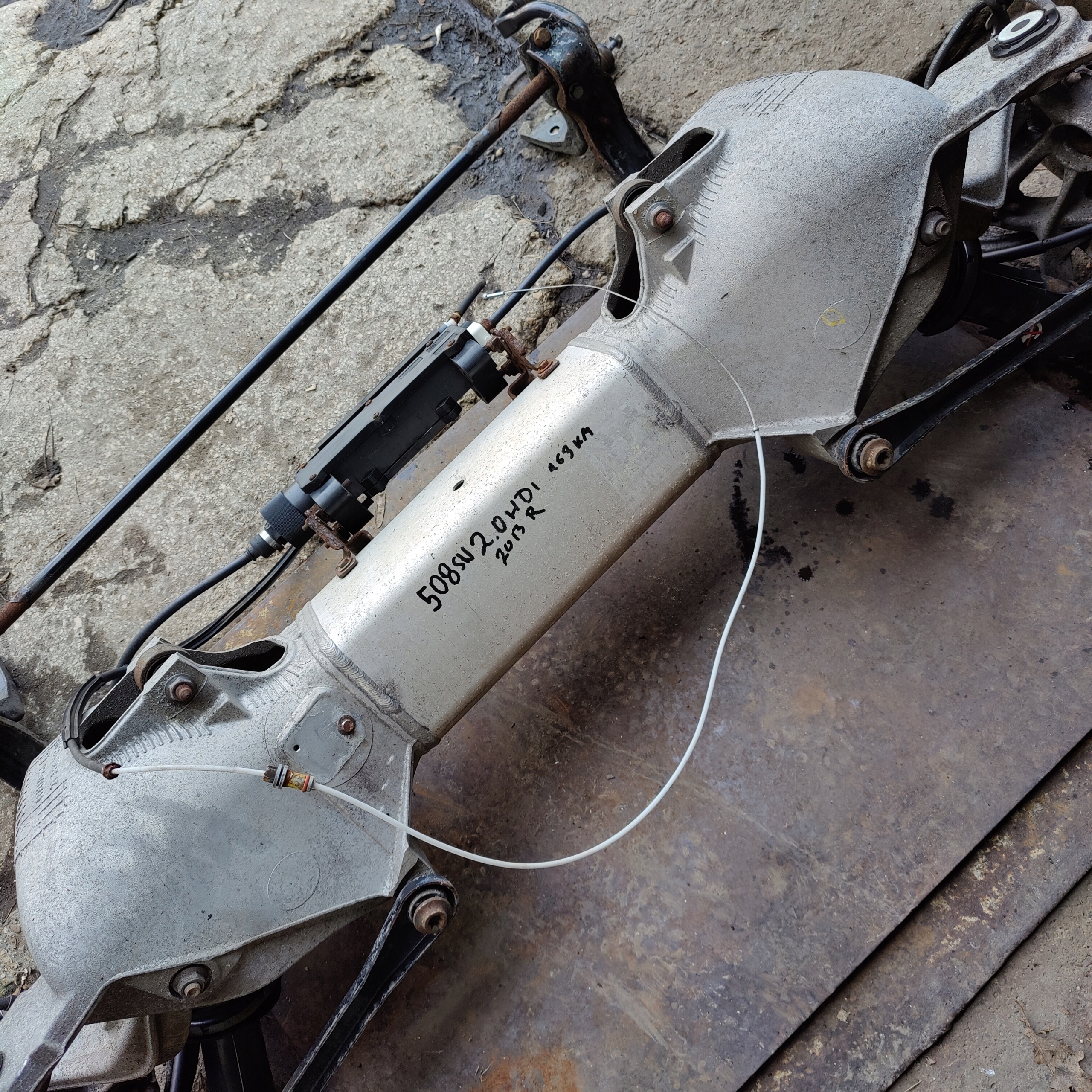 PEUGEOT 508SW 2.0HDI KOMPLETANA OŚ ZAWIESZENIA TYŁ Numer katalogowy części belkas