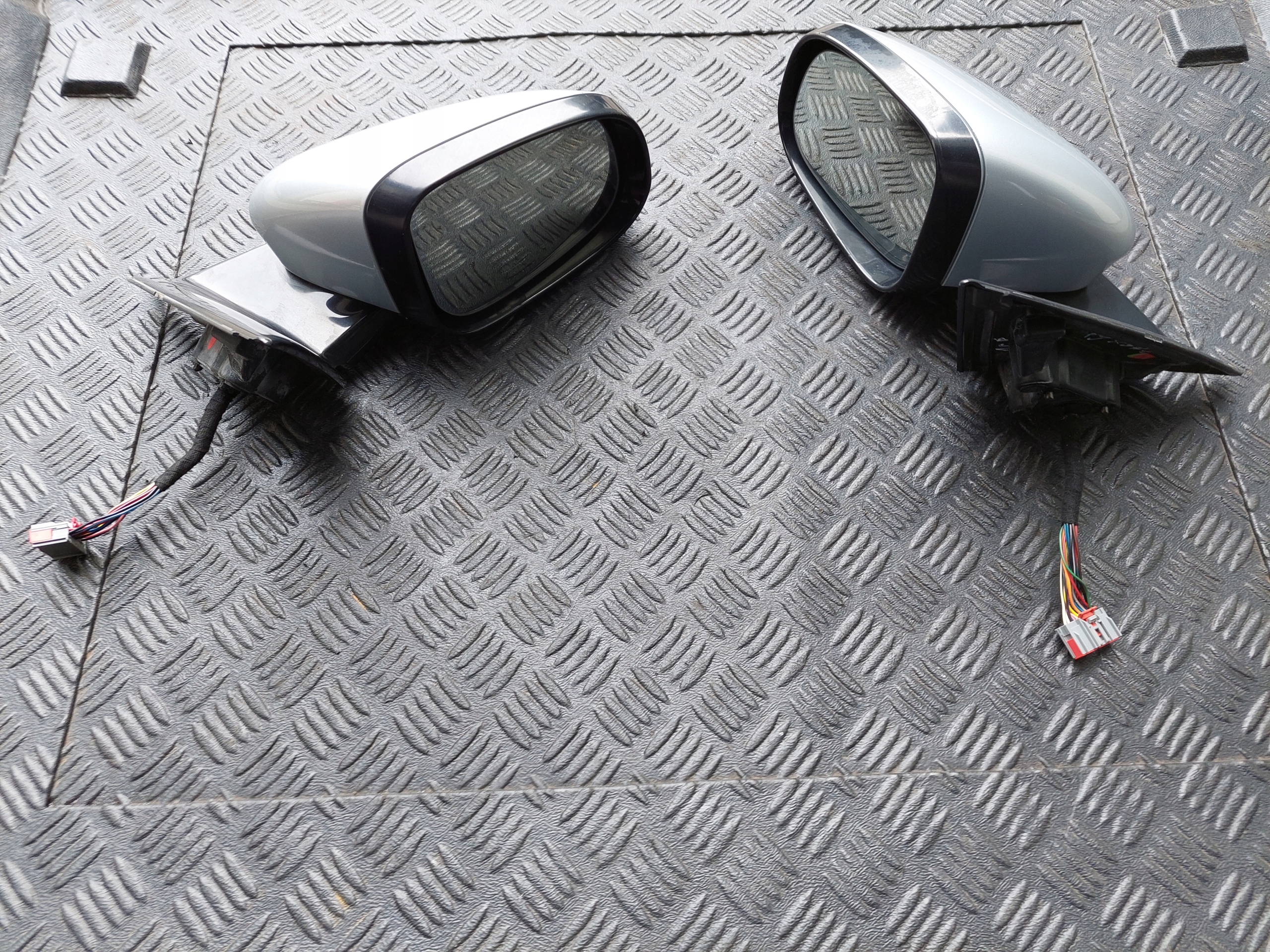 mirror left 16PIN right 14PIN MEE JAGUAR XJ X351