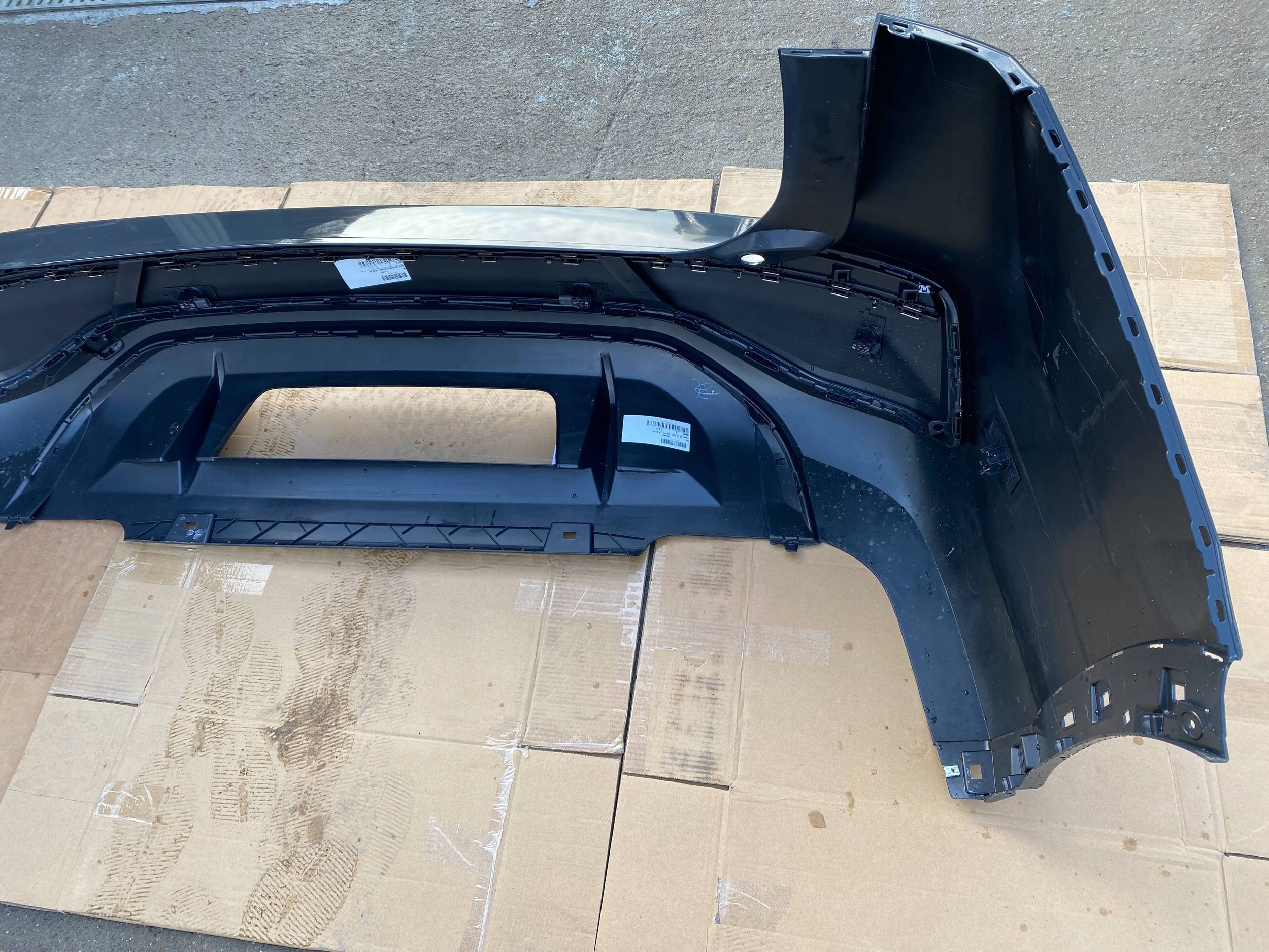VW TAYRON II 57L complete bumper rear part rear CHROM 6x PDC LI7F grey