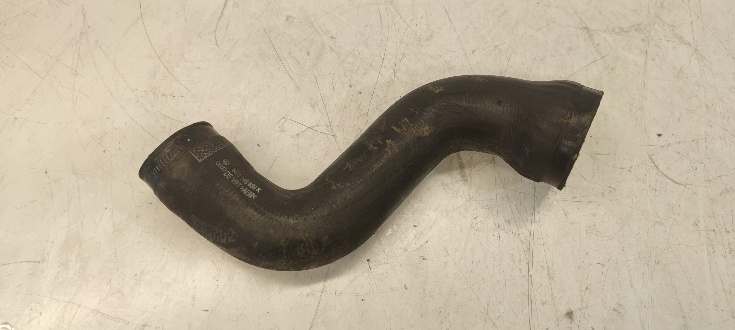 trouba hadice intercoolera AUDI A4 B6 B7 8E0145838K