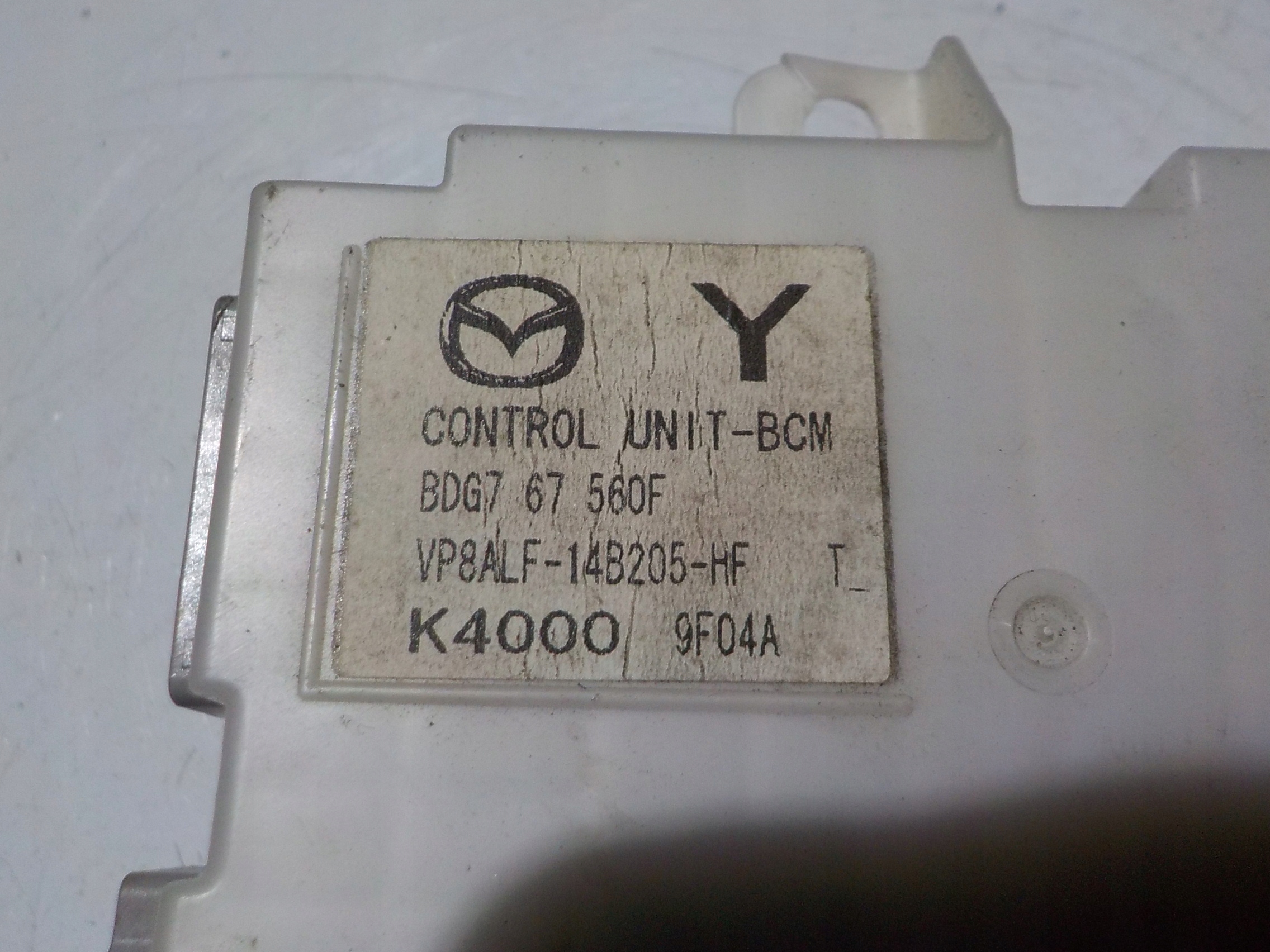 MAZDA 3 module BSI UCH VP8ALF-14B205-HF BDG7 67 560F