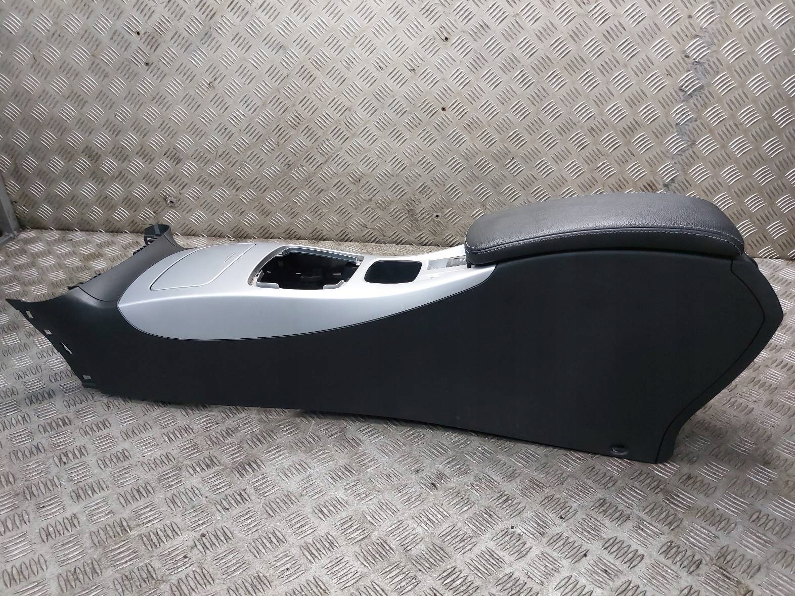 TUNEL central armrest RENAULT LAGUNA III 969100005R