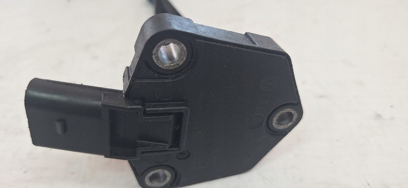 sensore Livello olio AUDI A4 B9 07P907660