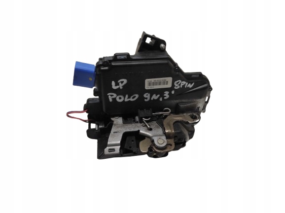 VW POLO 4 IV 9N 01- ZAMEK LEWY PRZÓD 8PIN 3B1837015AM