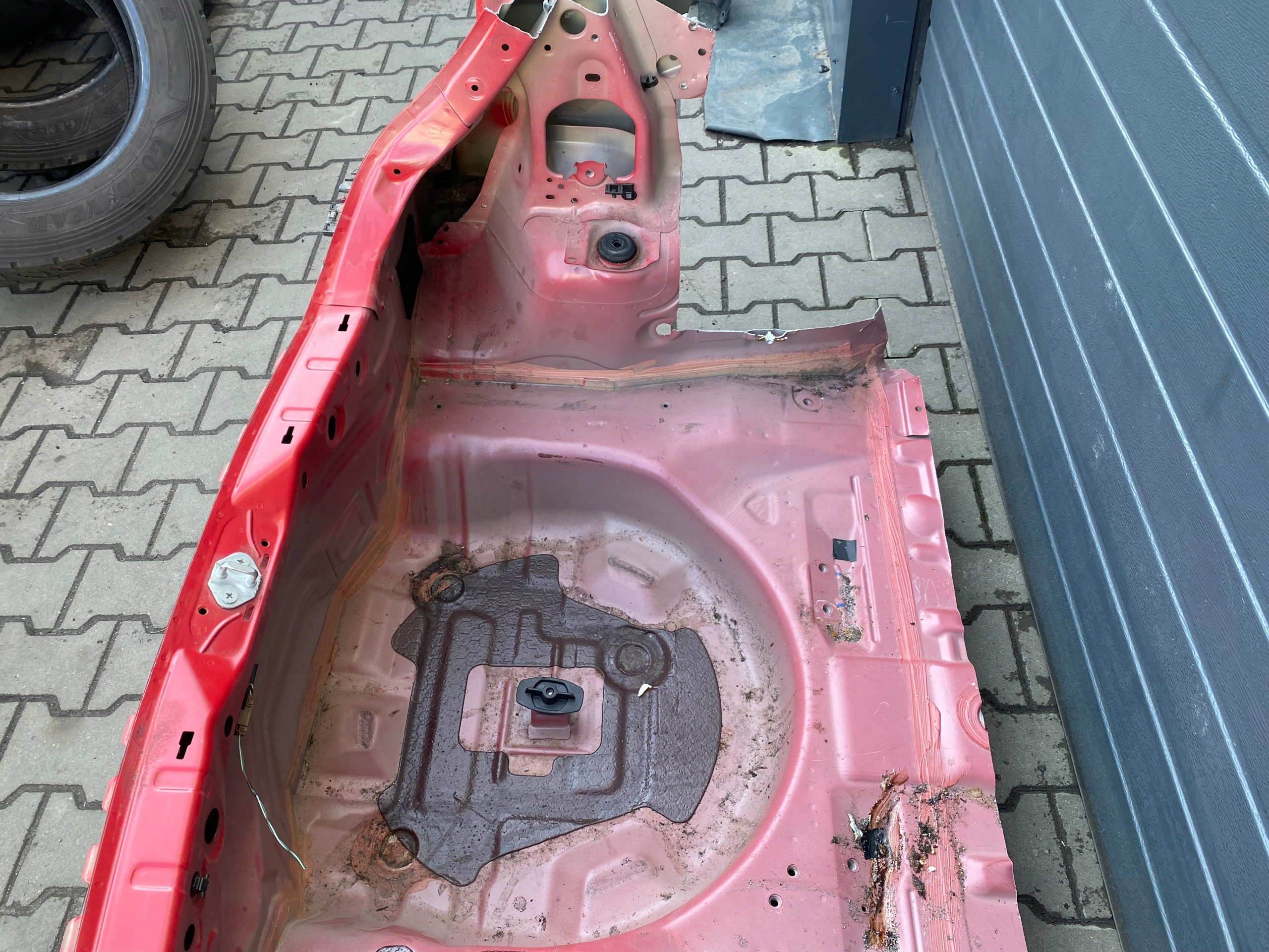 suzuki SWIFT MK7 5D ремень задний