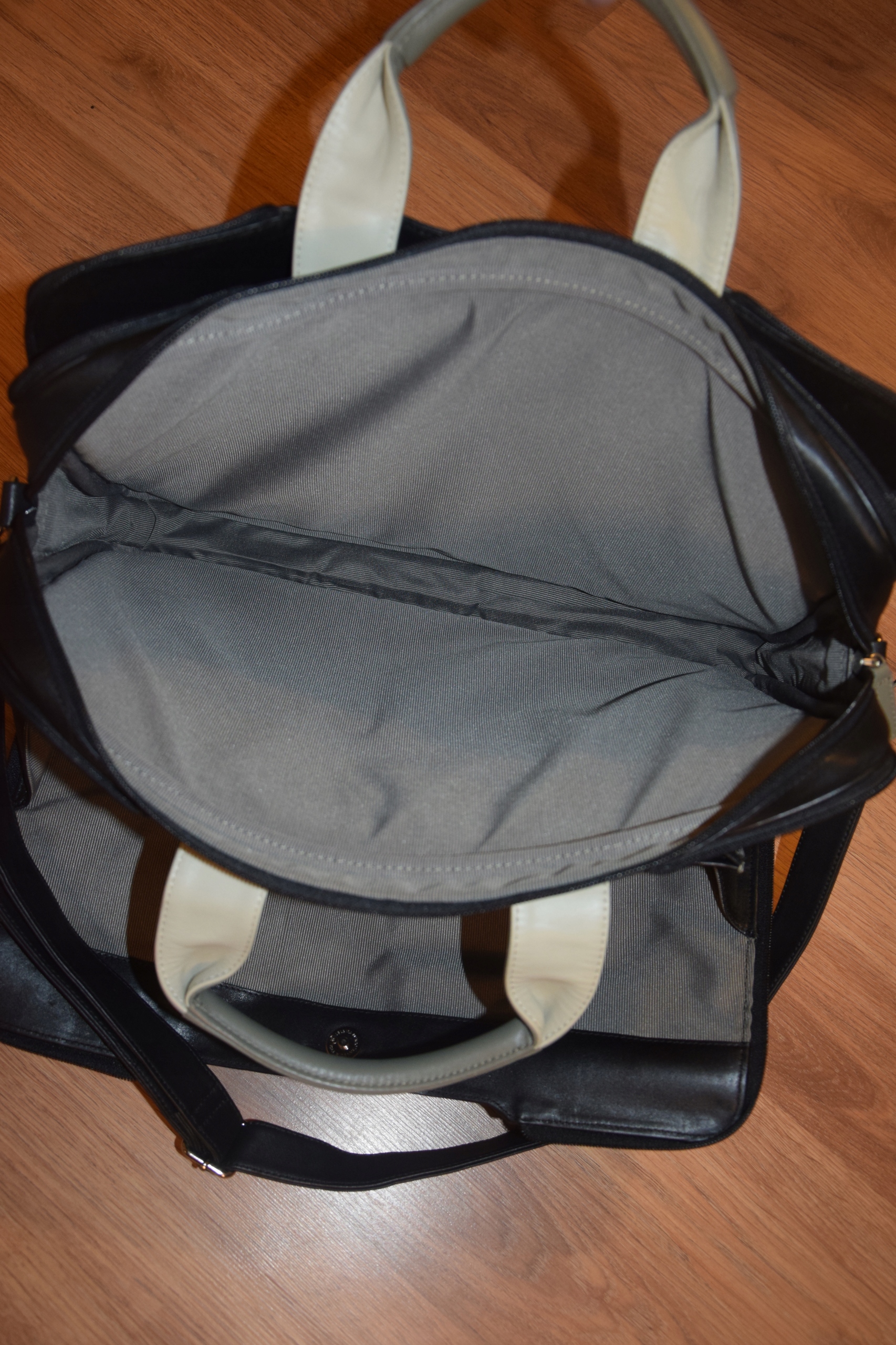 RADLEY- DUŻA AKTÓWKA ZE SKÓRY Płeć uniseks