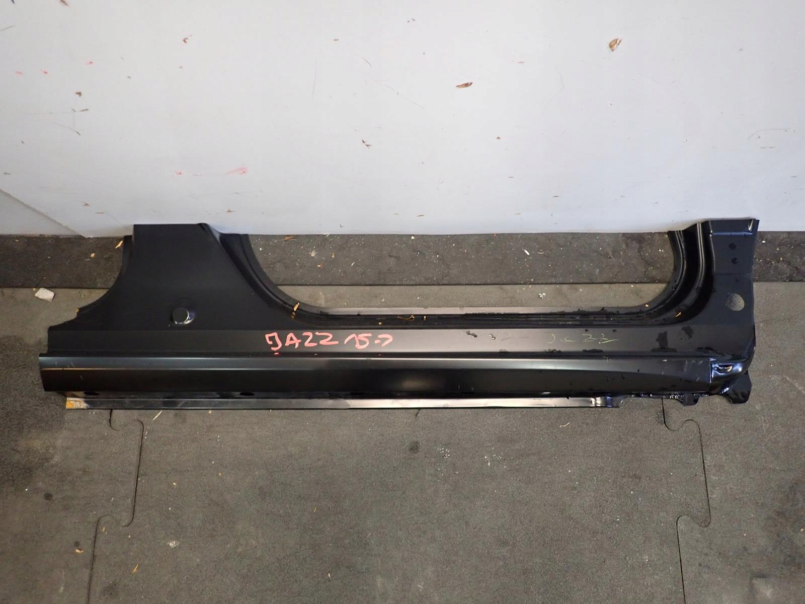 Порог правый HONDA JAZZ 15-