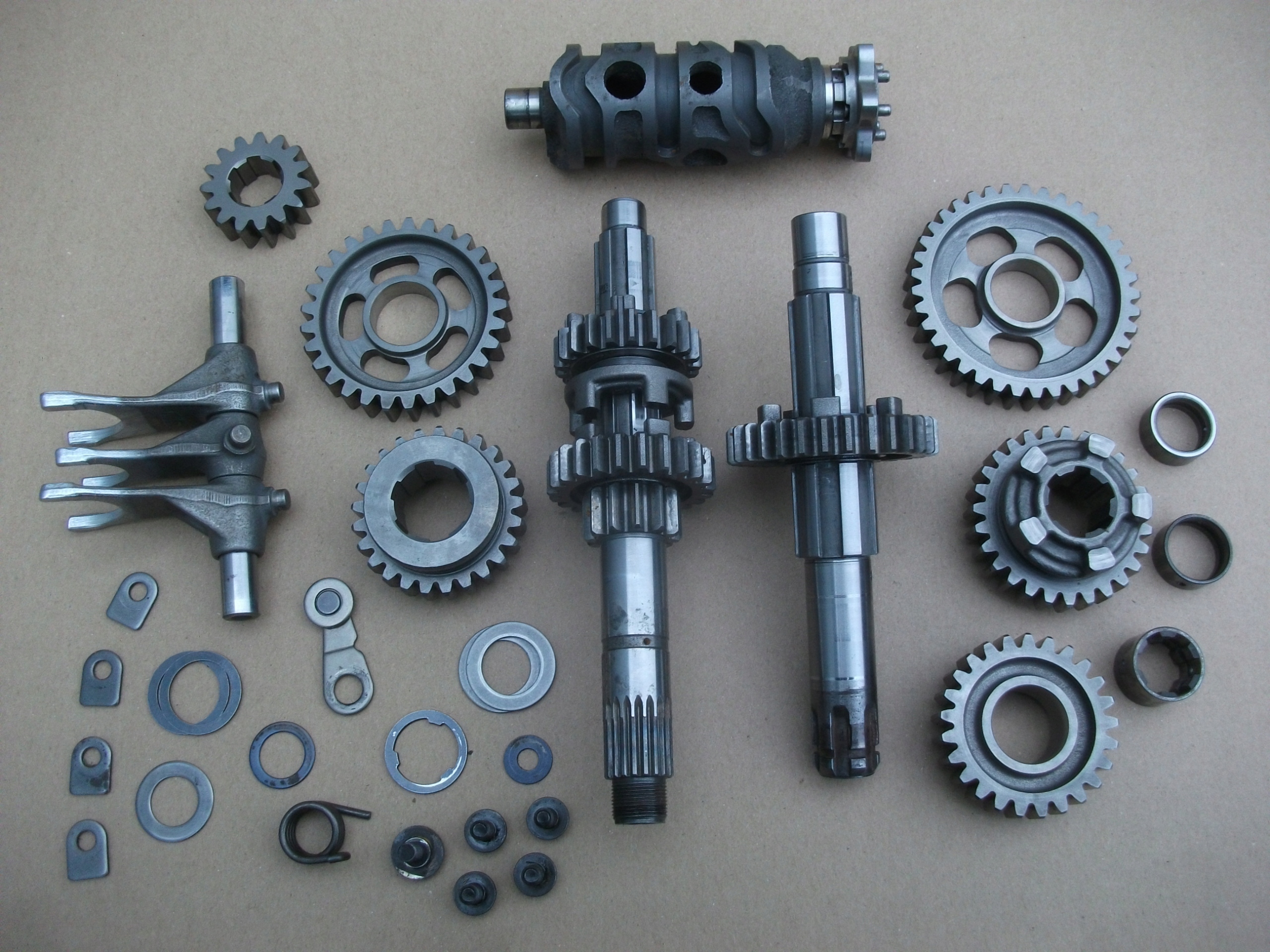 HONDA VARADERO 125 SKRZYNIA BIEGÓW TRYBY WAŁKI