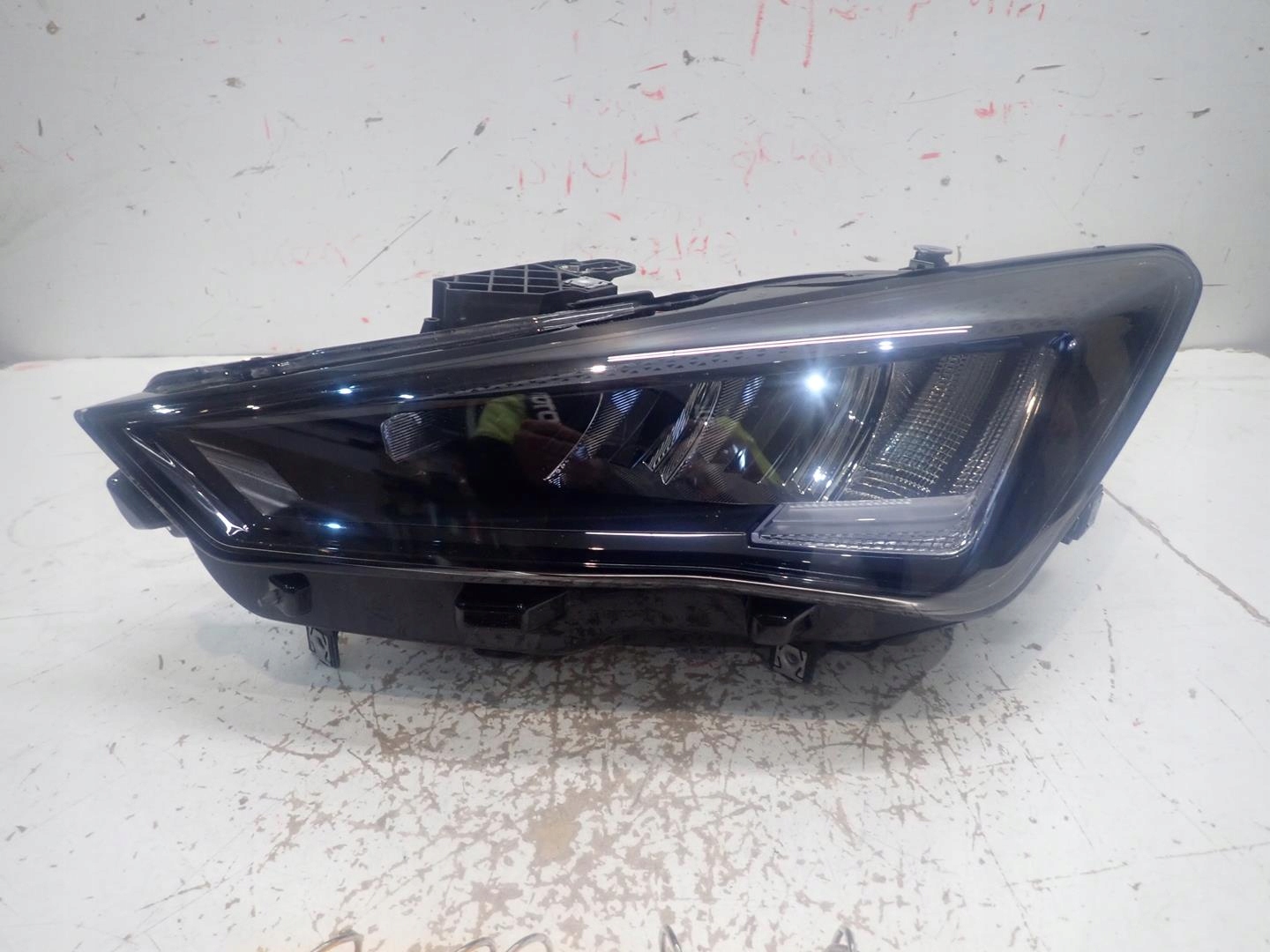 light front left SEAT LEON IV 2020- FULL LED