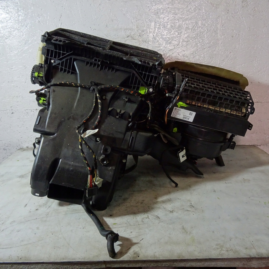 opel INSIGNIA A 2.0 радиатор отопителя 13345110