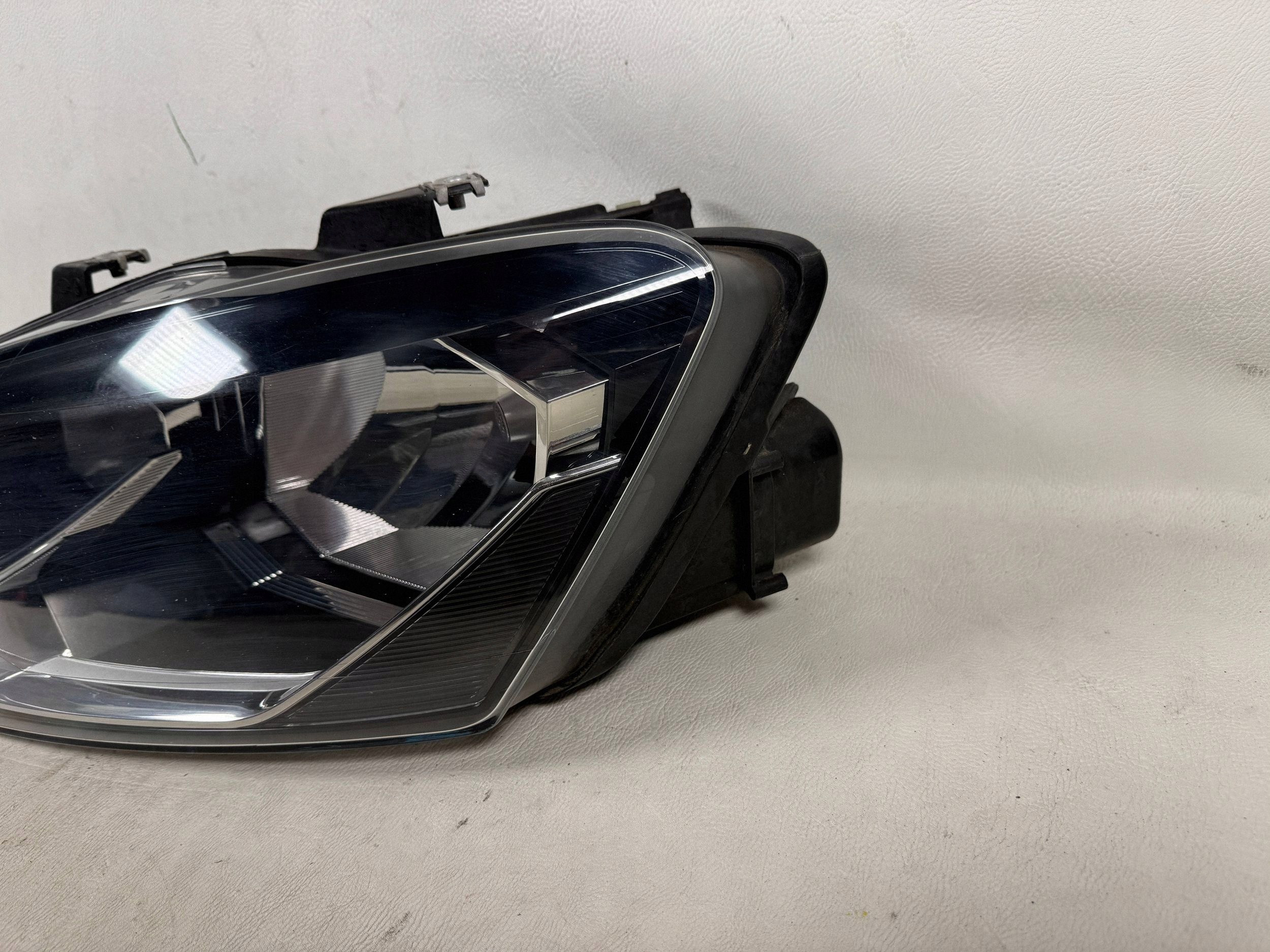 Vw Polo 6C Lift FL 14- light left front front