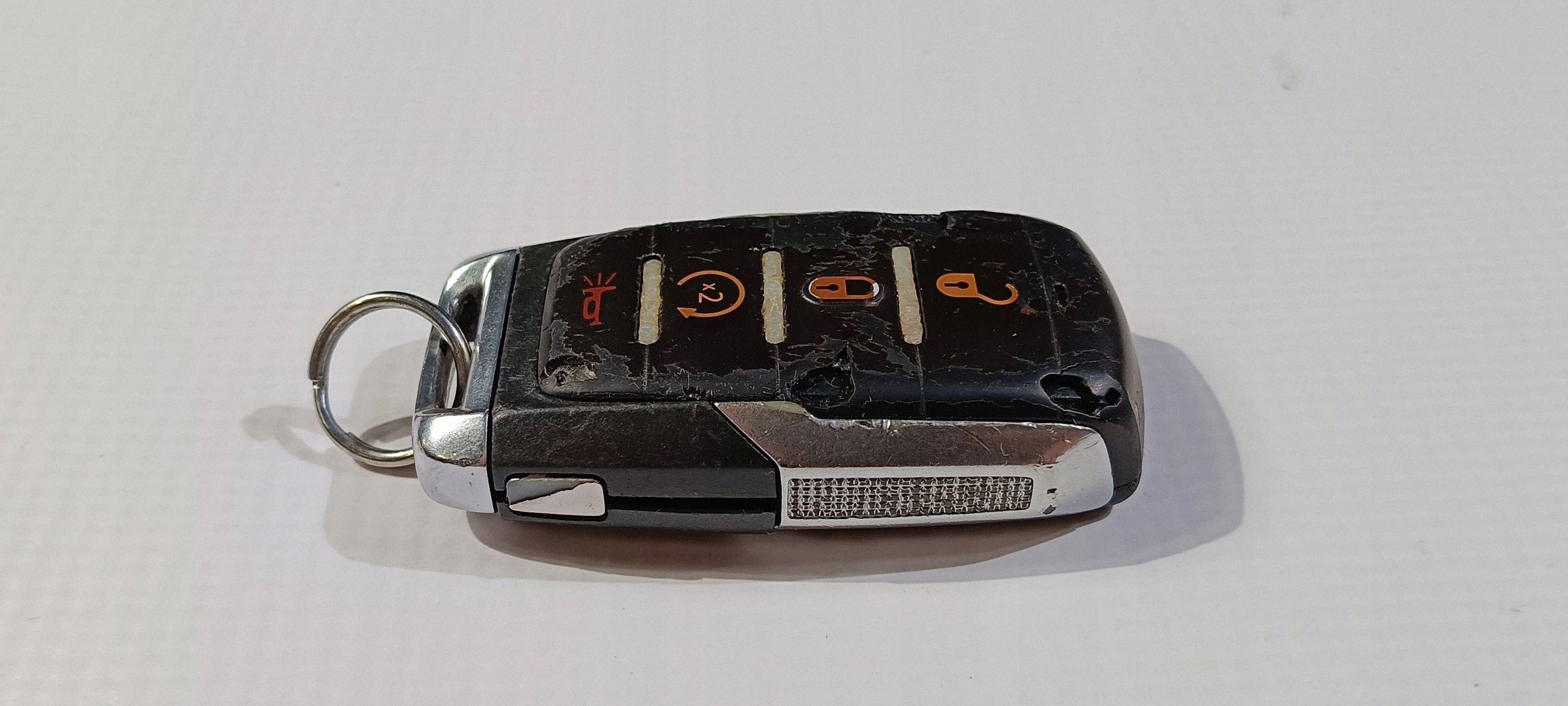 klíček pilot Dodge RAM 2019- 68291689AD
