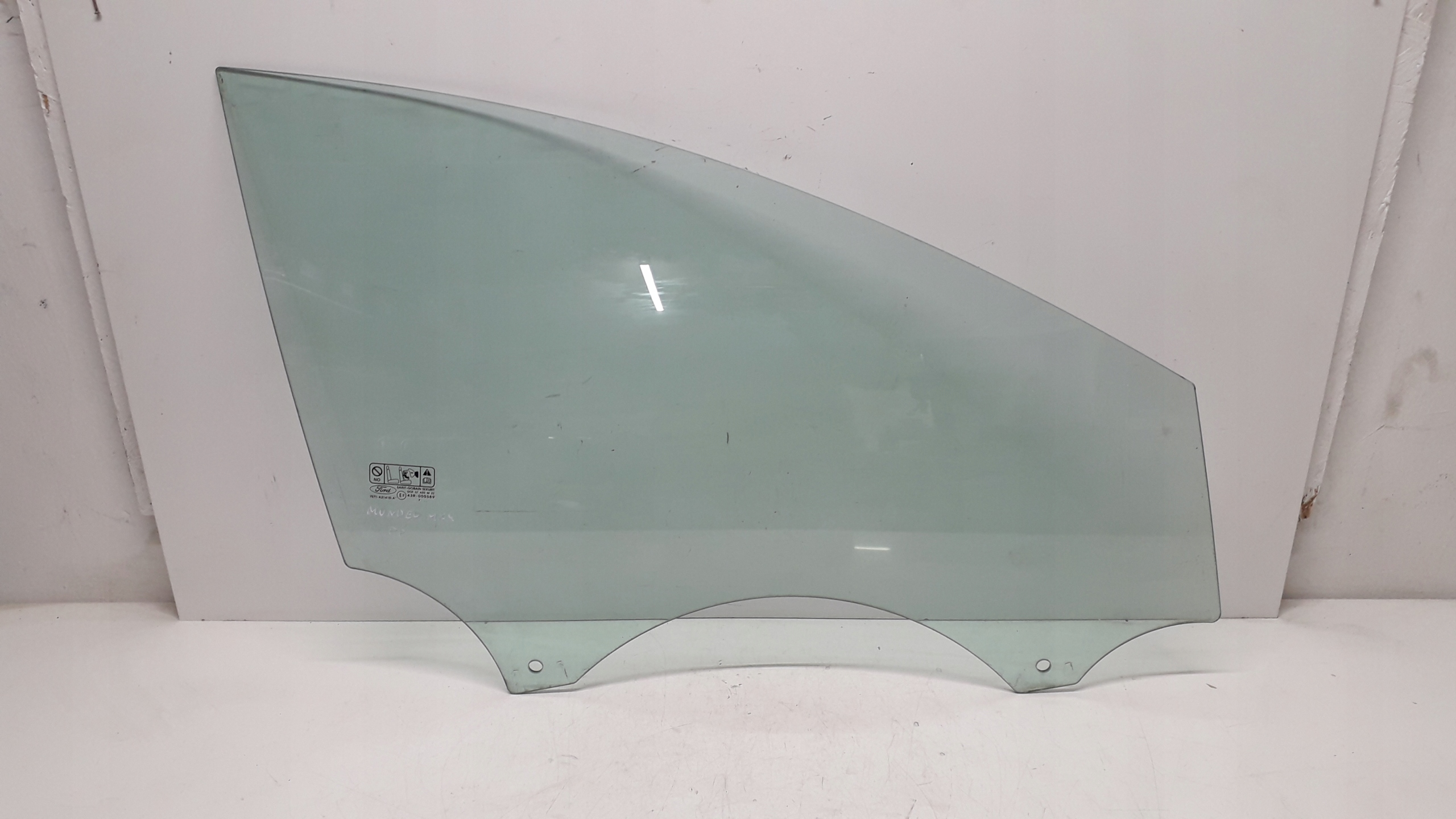 FORD MONDEO MK4 SZYBA PRAWA PRZÓD ..7