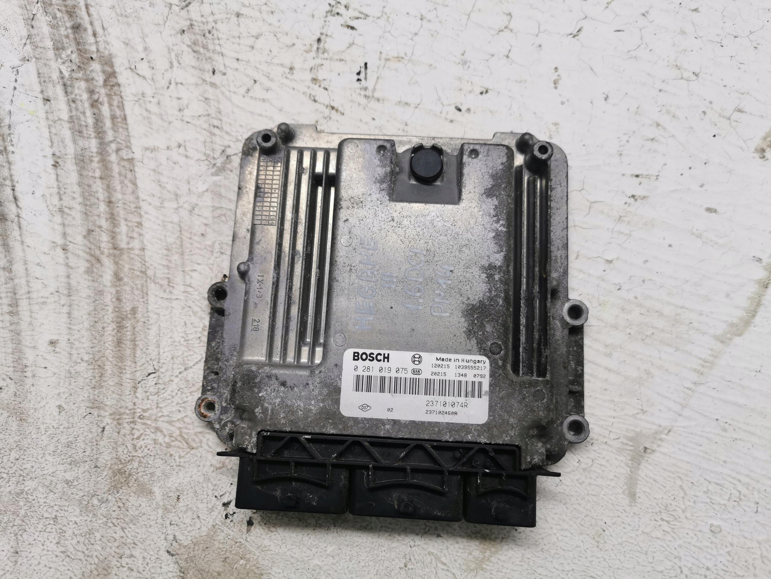 control unit of the engine RENAULT MEGANE III 1.6 DCI 08-16