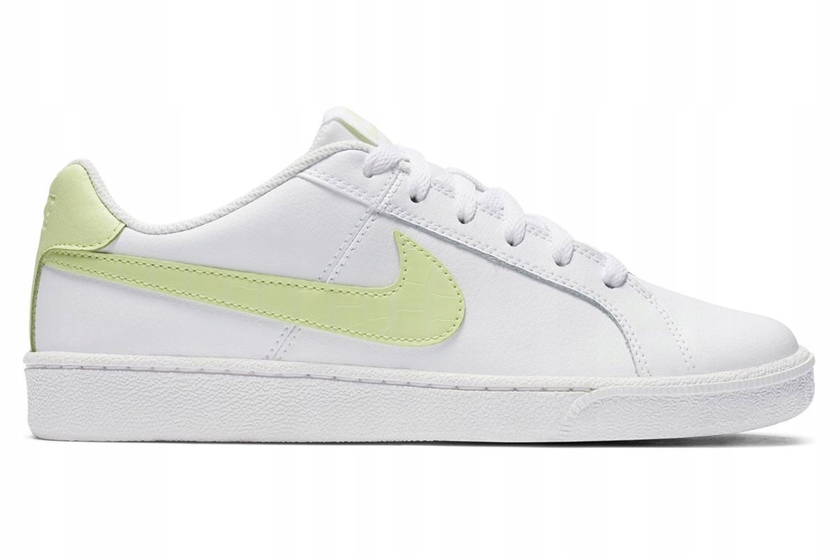 Dámské pohodlné sportovní boty Nike Court Royale 749867-121 vel. 40