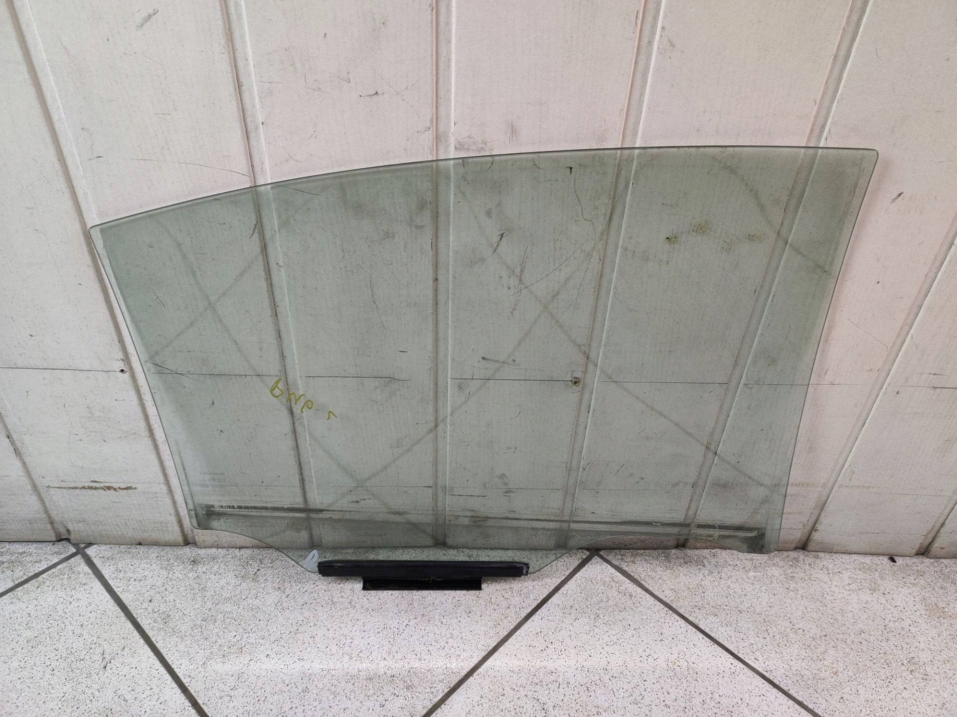 window door rear part left side Subaru Legacy 6 facelift BN 2019