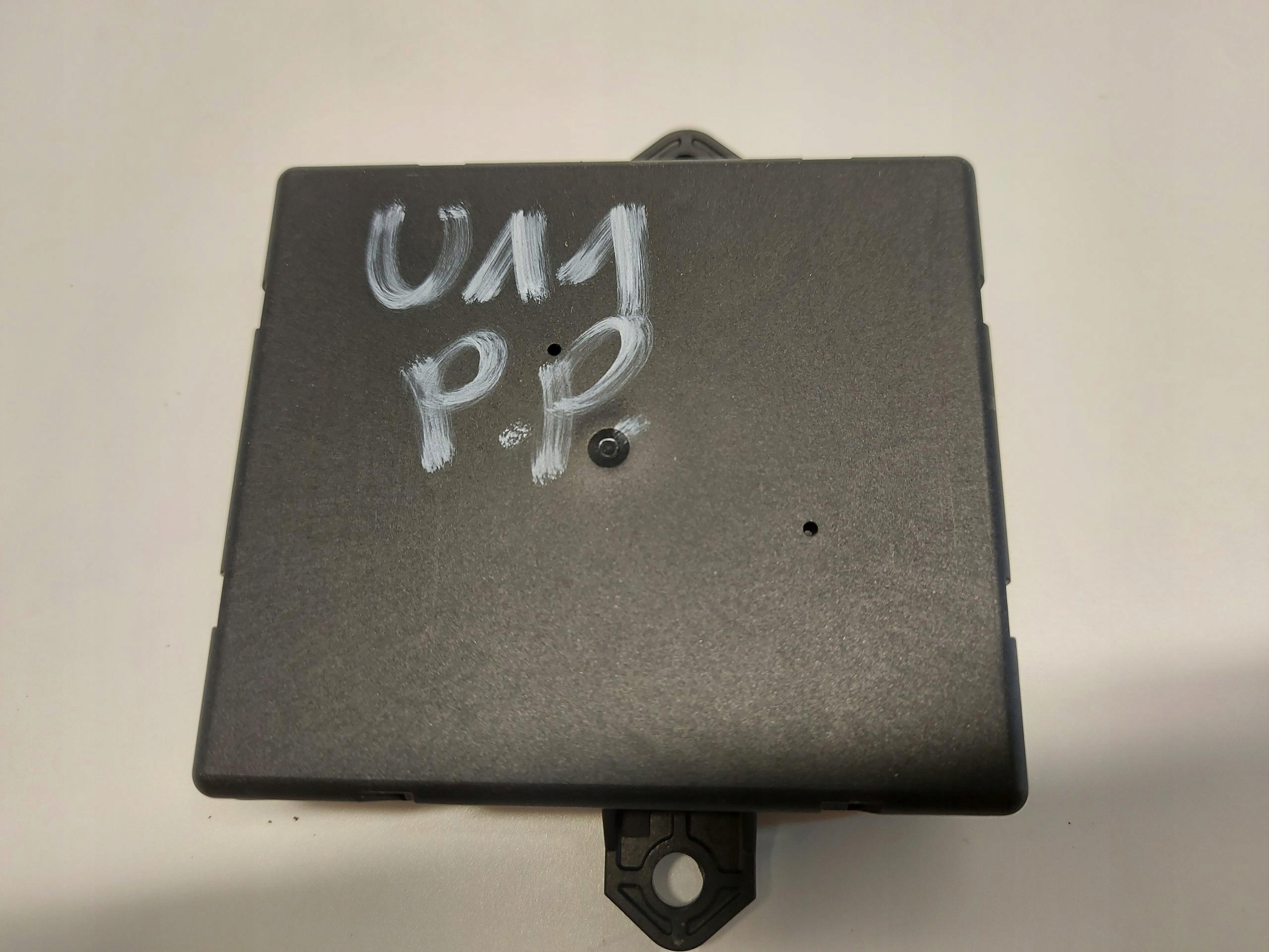 BMW iX1 X1 U11 module control unit door front right 5A83A75