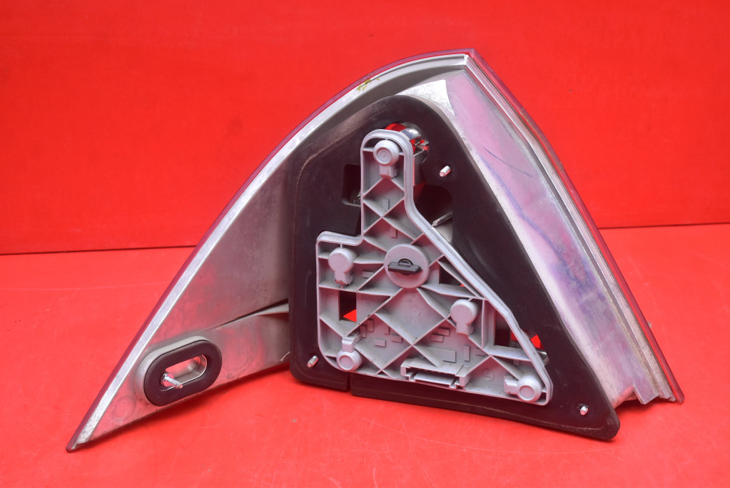 light right rear part rear MERCEDES C-class W203 sedan 00-04