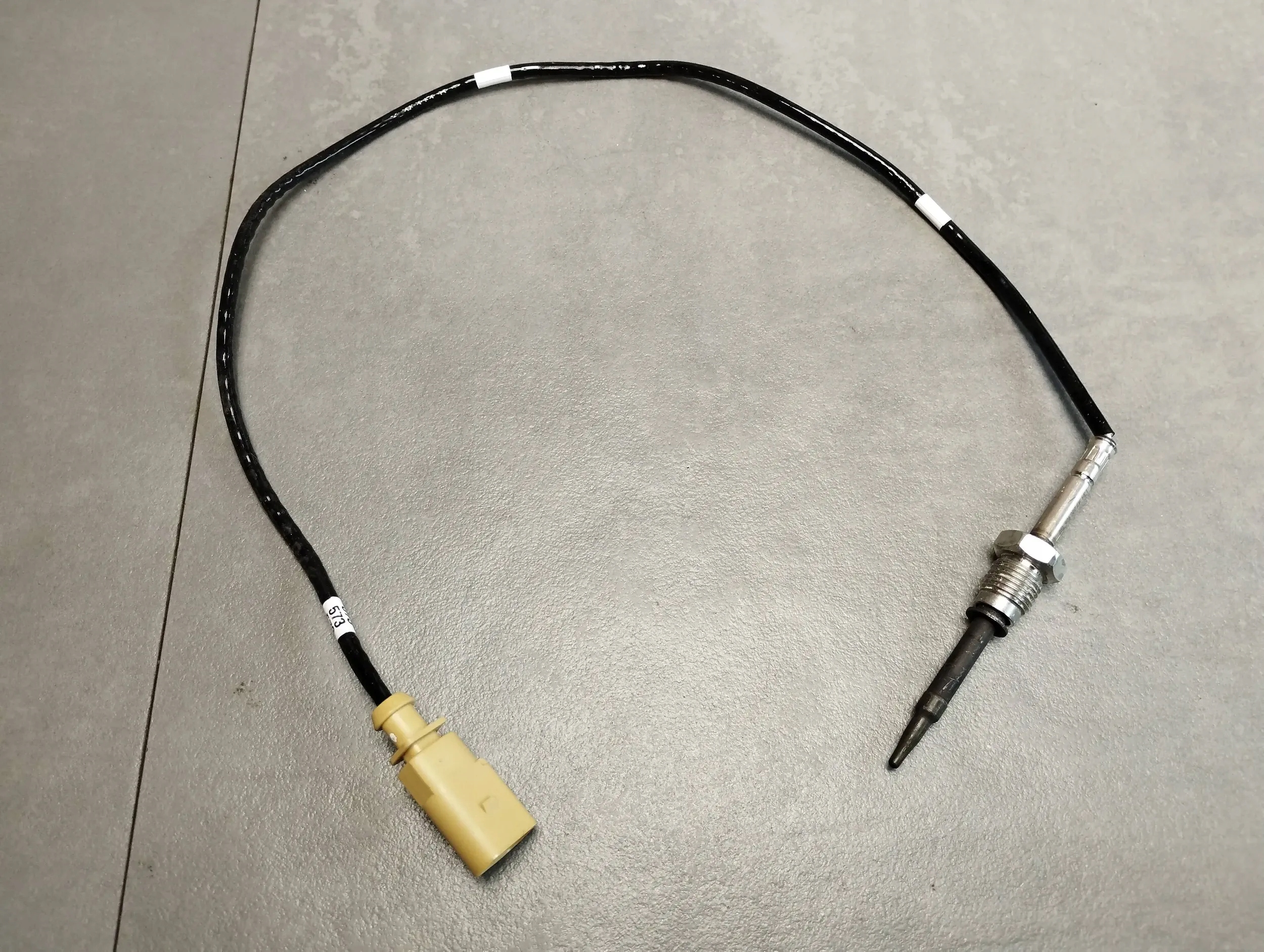 VW Tiguan II Sensor Gase 05L906088AK
