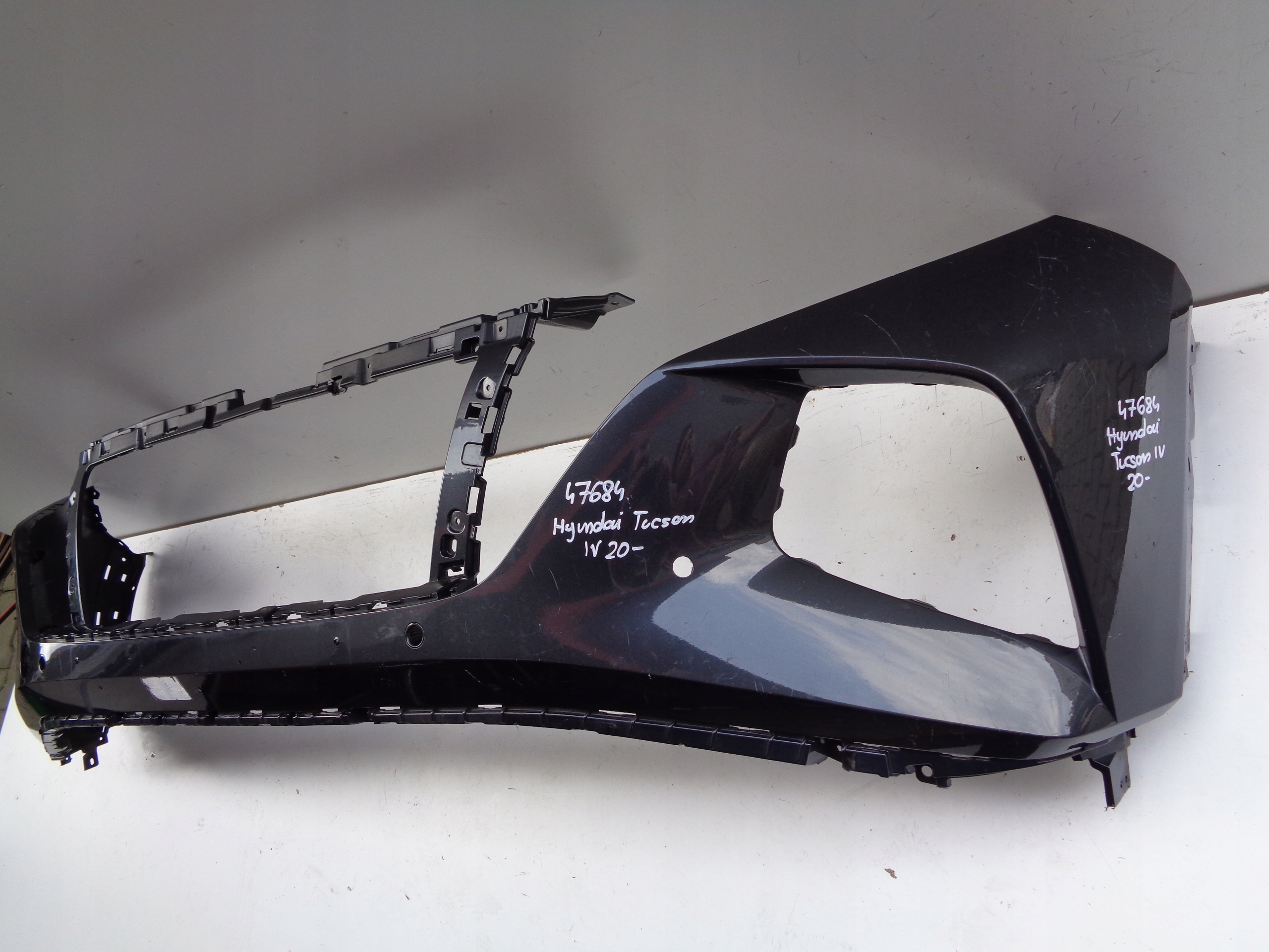front bumper HYUNDAI TUCSON IV 20- NR 47684