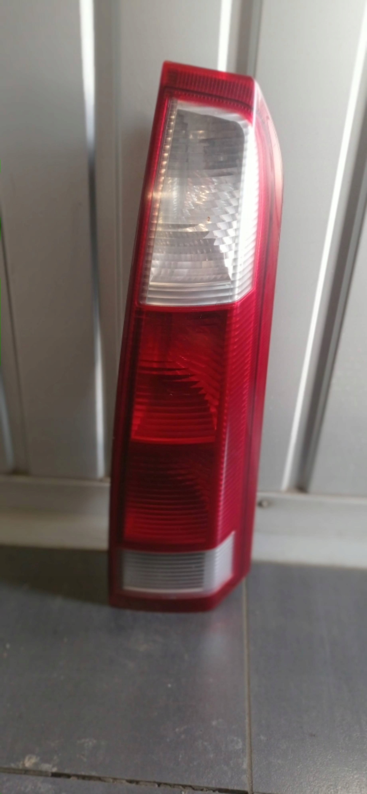 opel Meriva A фонарь правый 18920