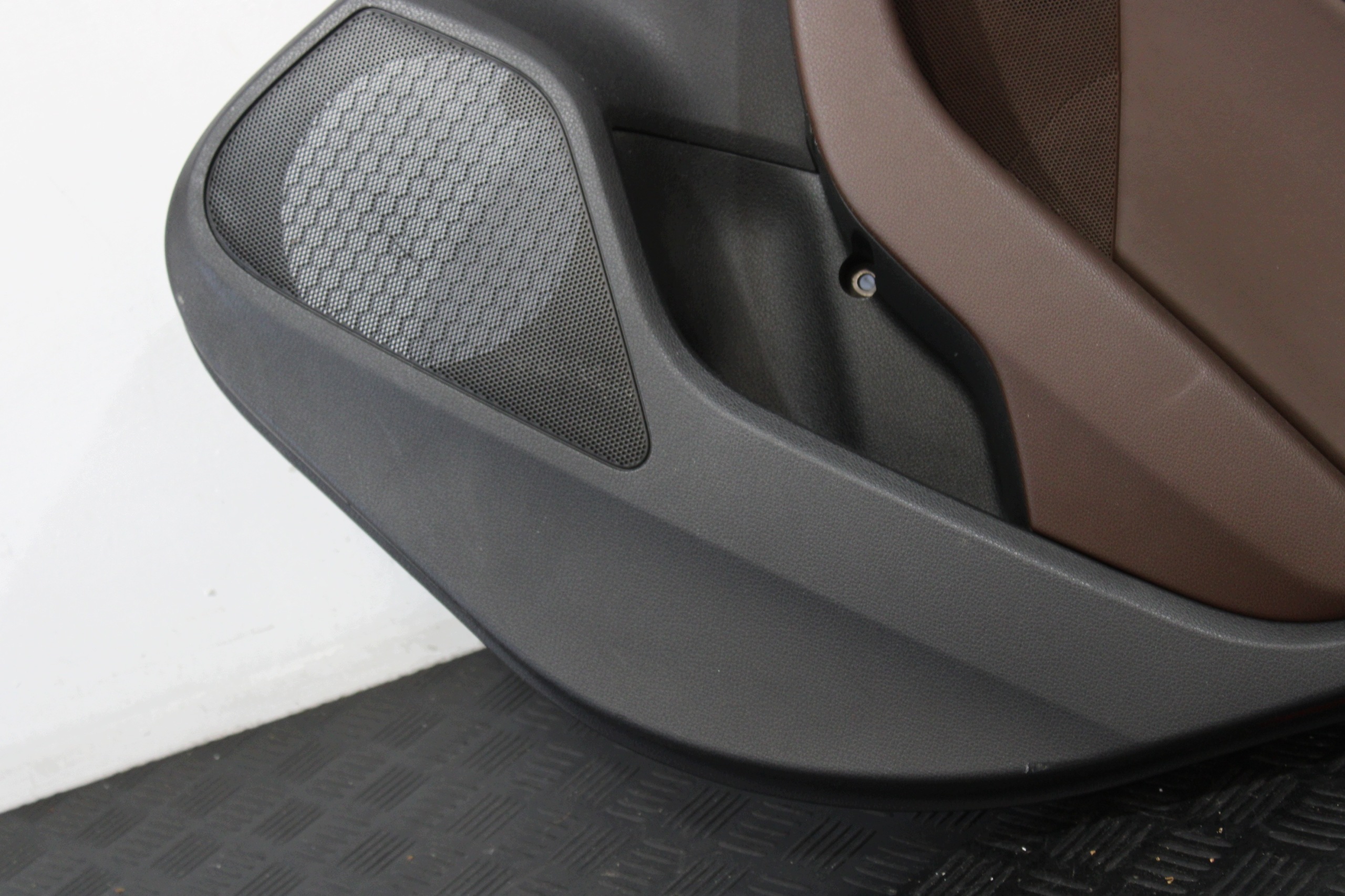 upholstery side door right rear part AUDI A3 8V0 8V4 2013