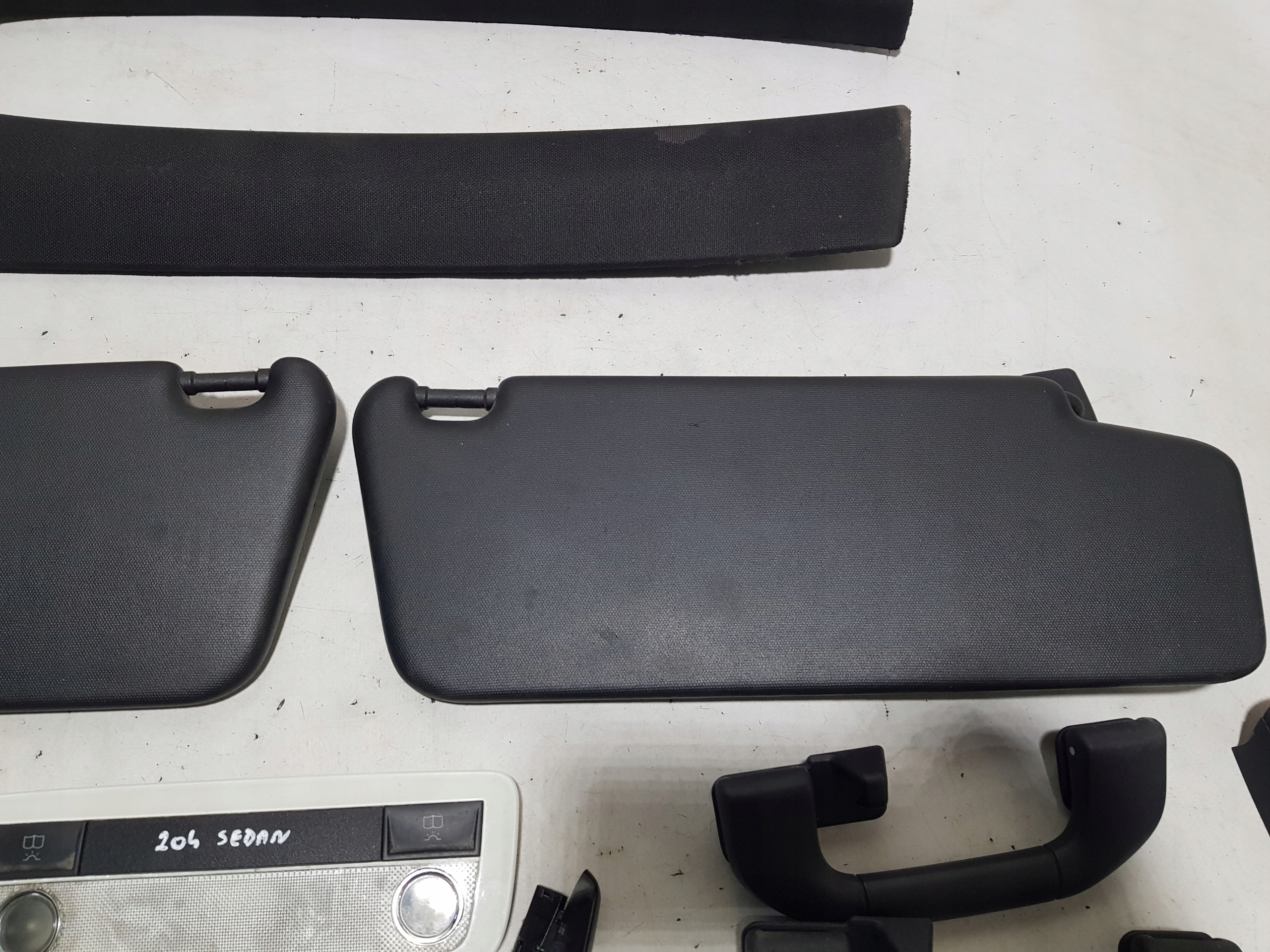 MERCEDES W204 sedan AMG black, inner pillars light plastics
