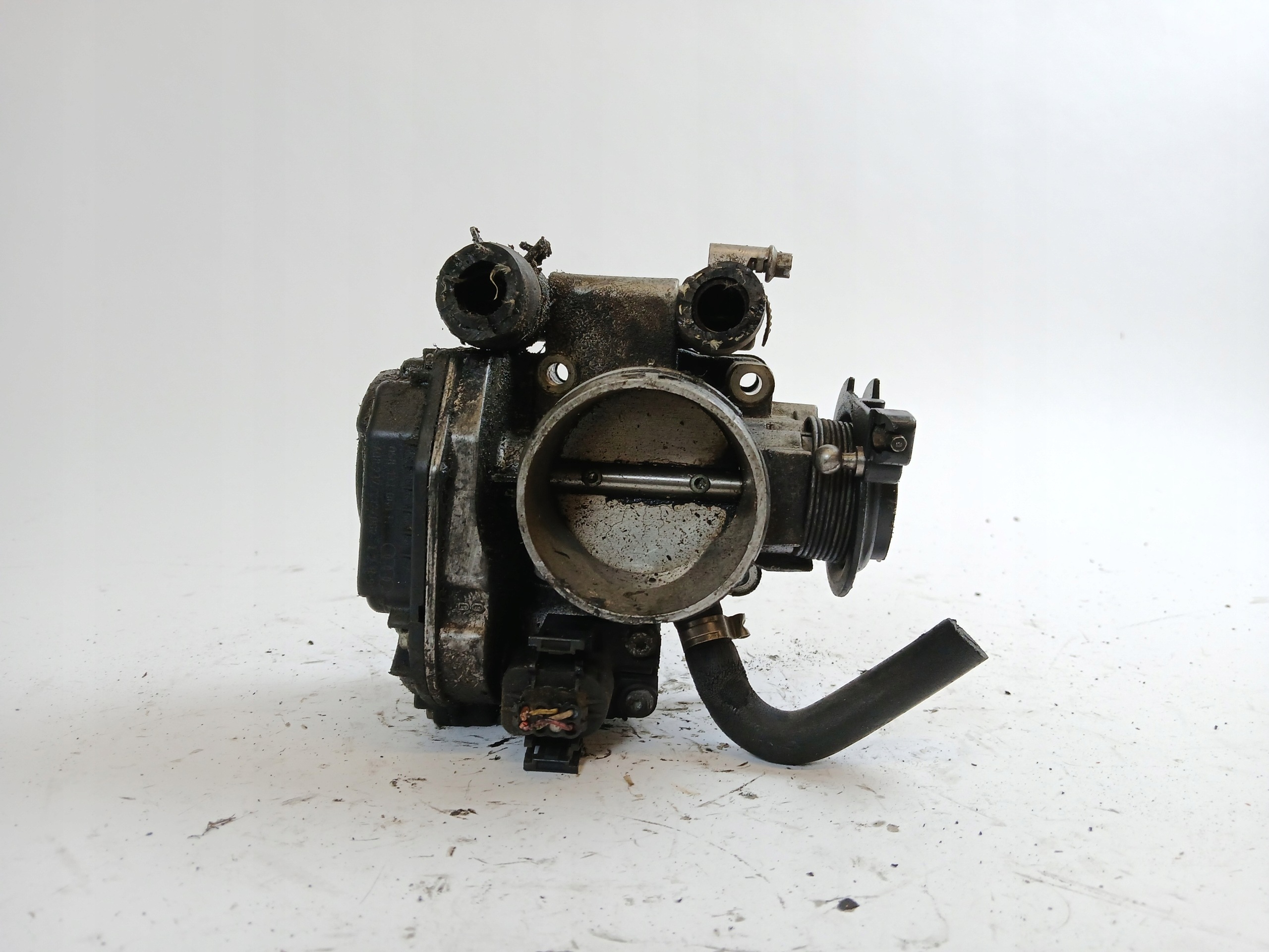 AUDI A4 B5 1.6 drosselklappenstellmotor 058133063H